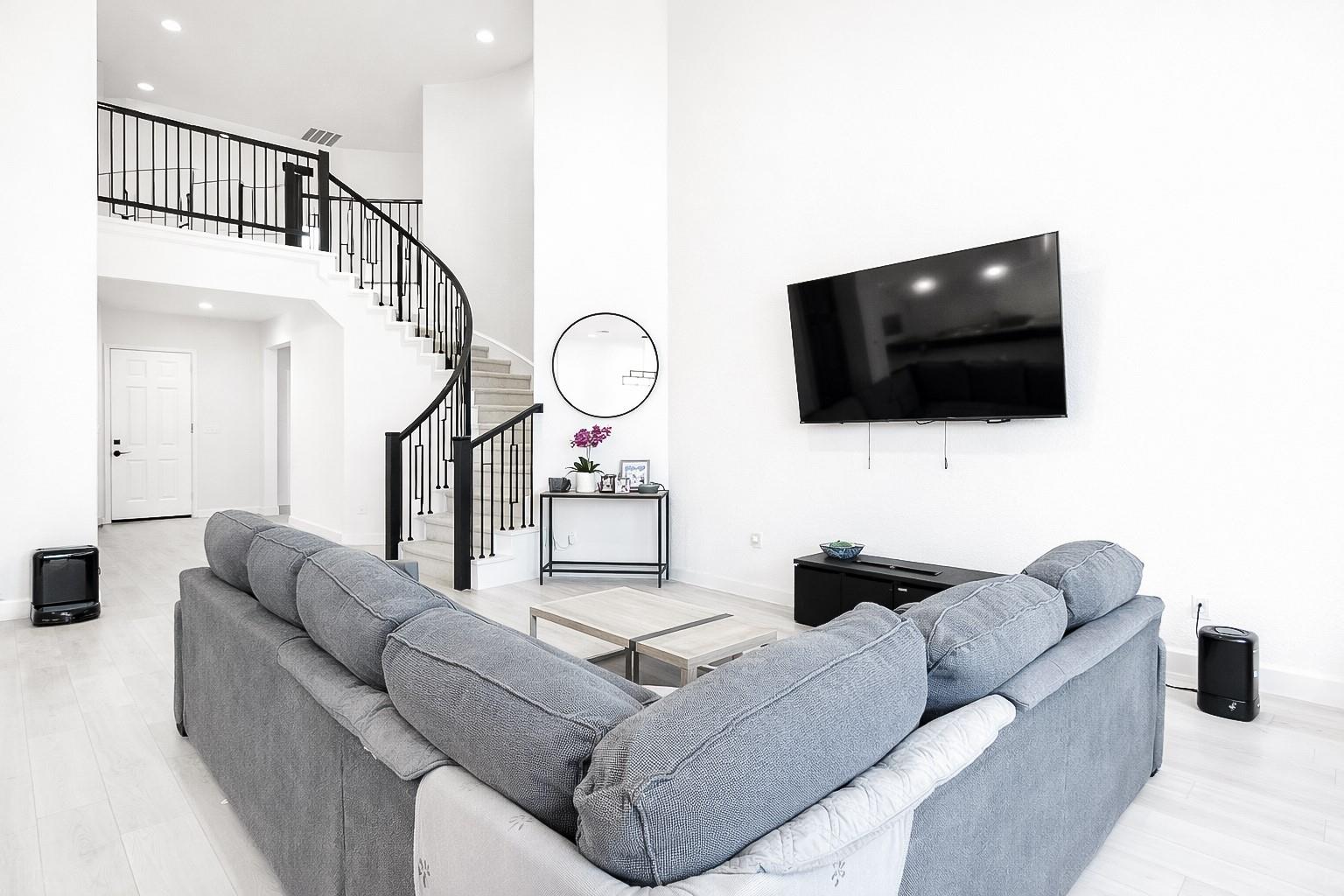 6401 Velvet Leaf LN — photo 5