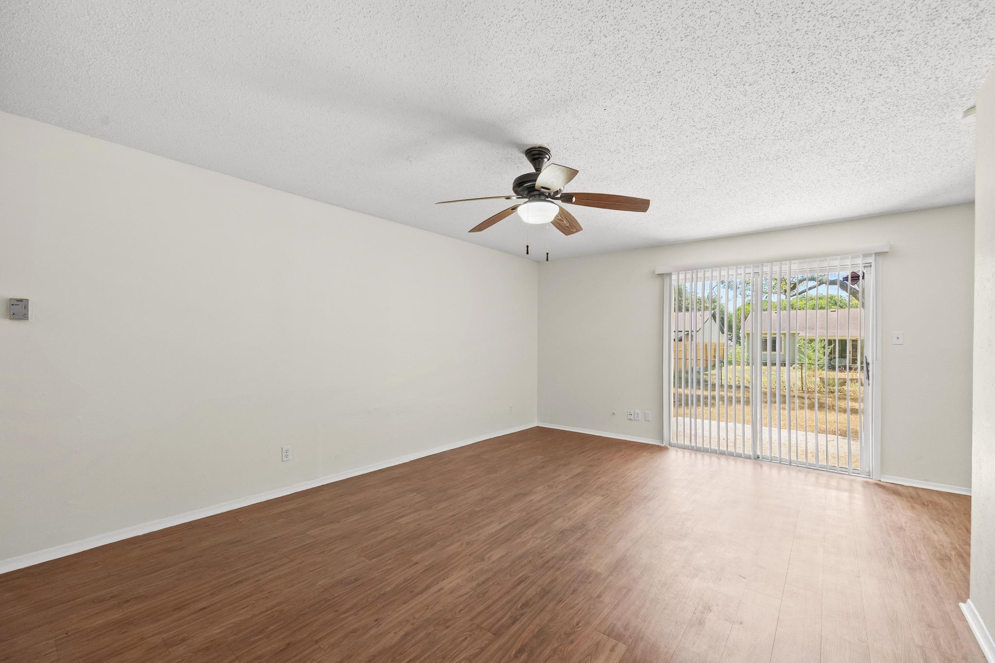 4405 Dovehill DR — photo 5