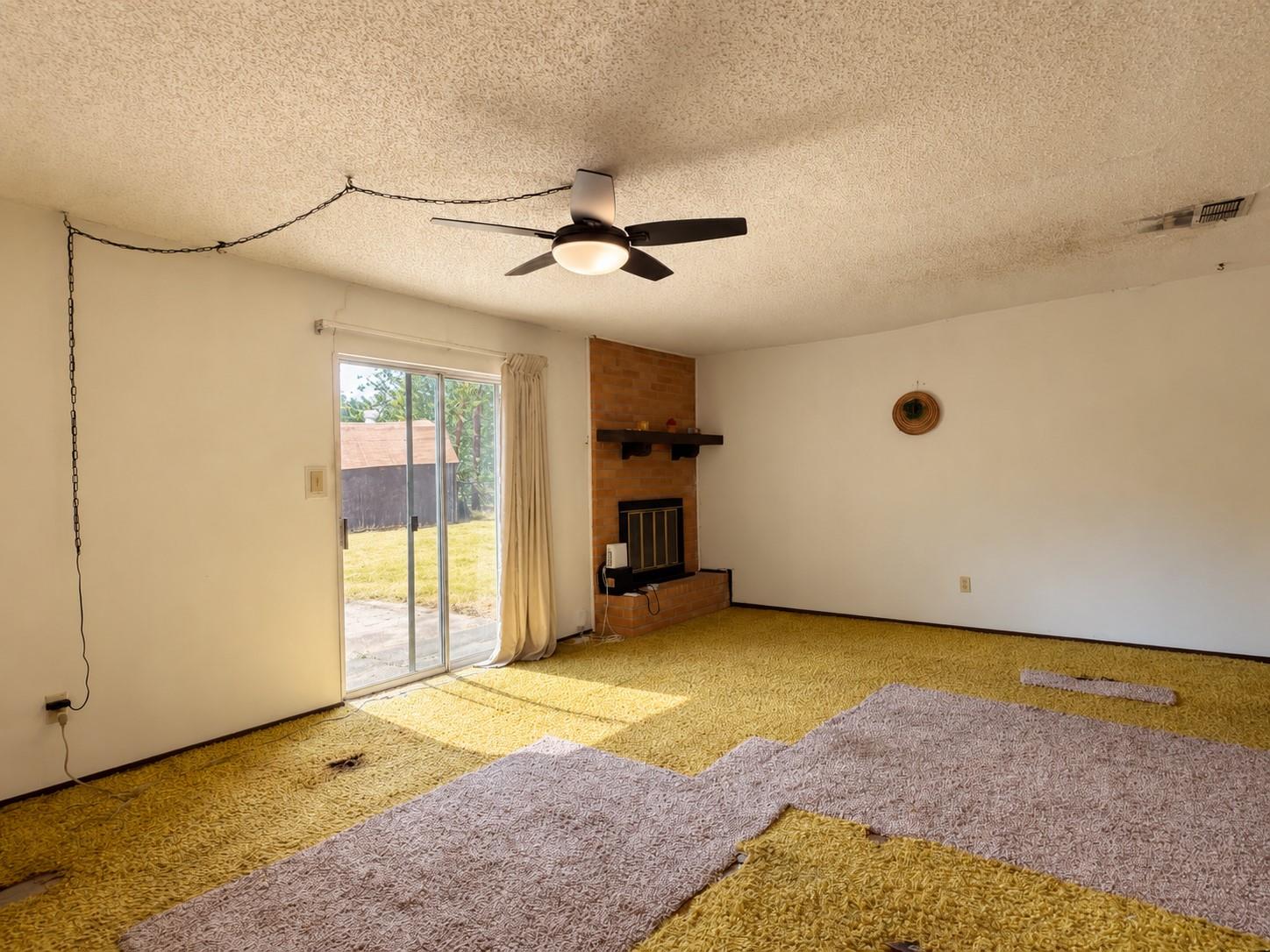 704 Drake LN — photo 4