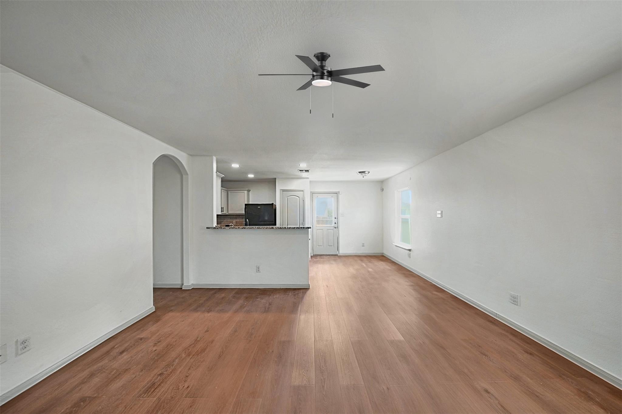 360 Farmer LN — photo 5