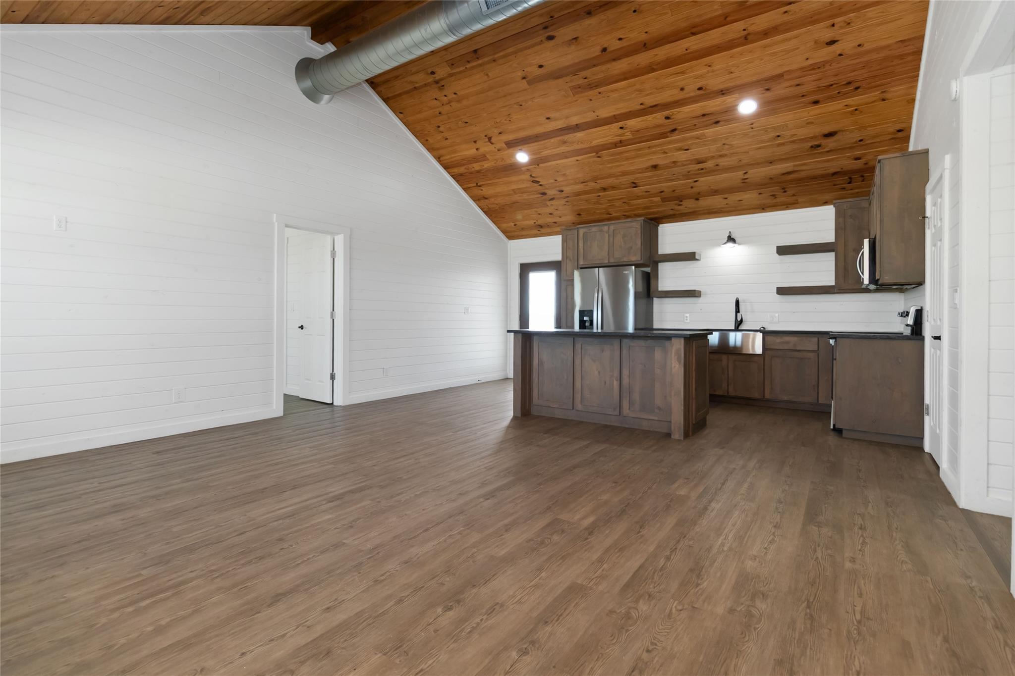 1525 Scull RD — photo 5