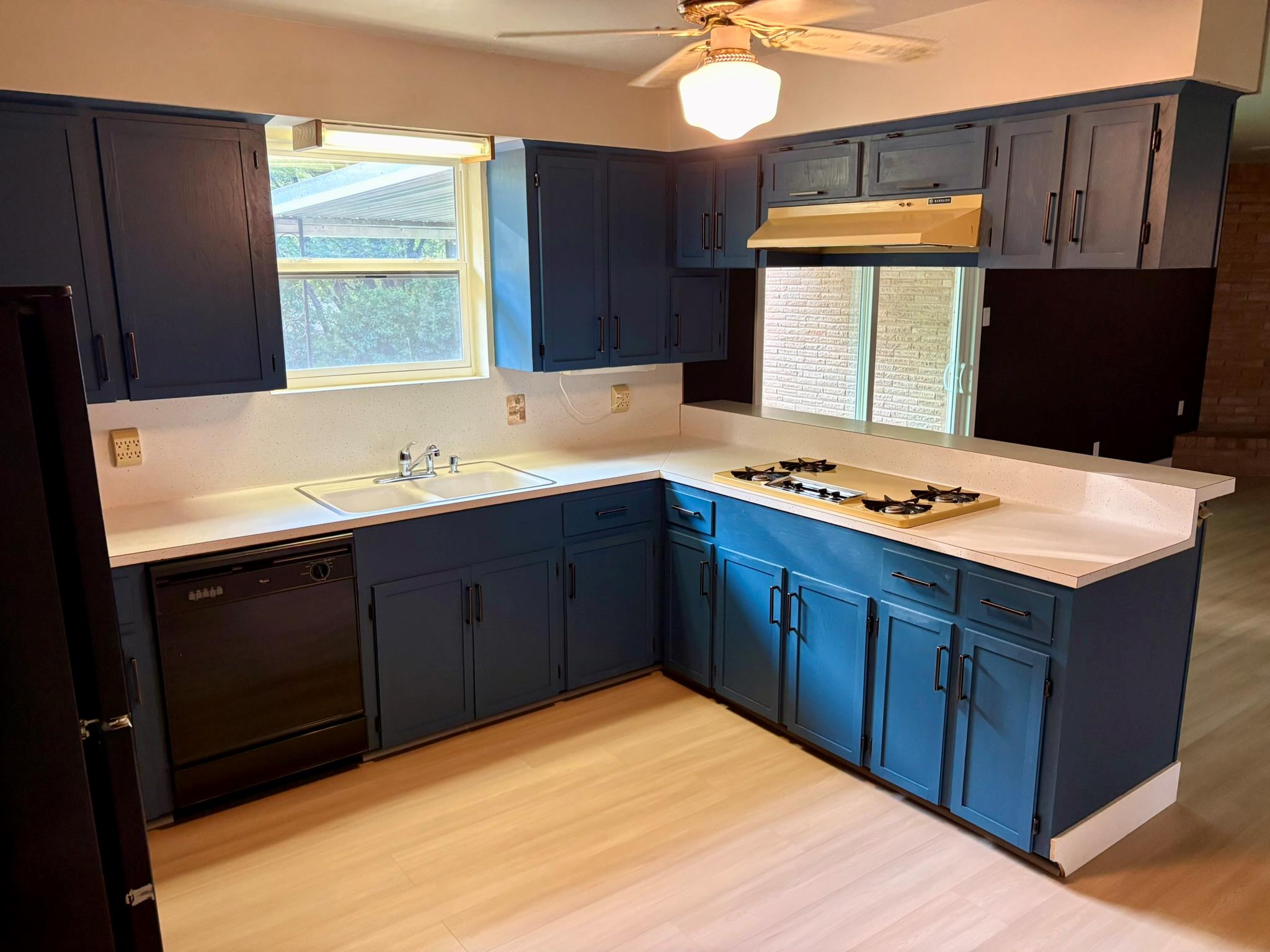 11401 Indianhead DR — photo 3