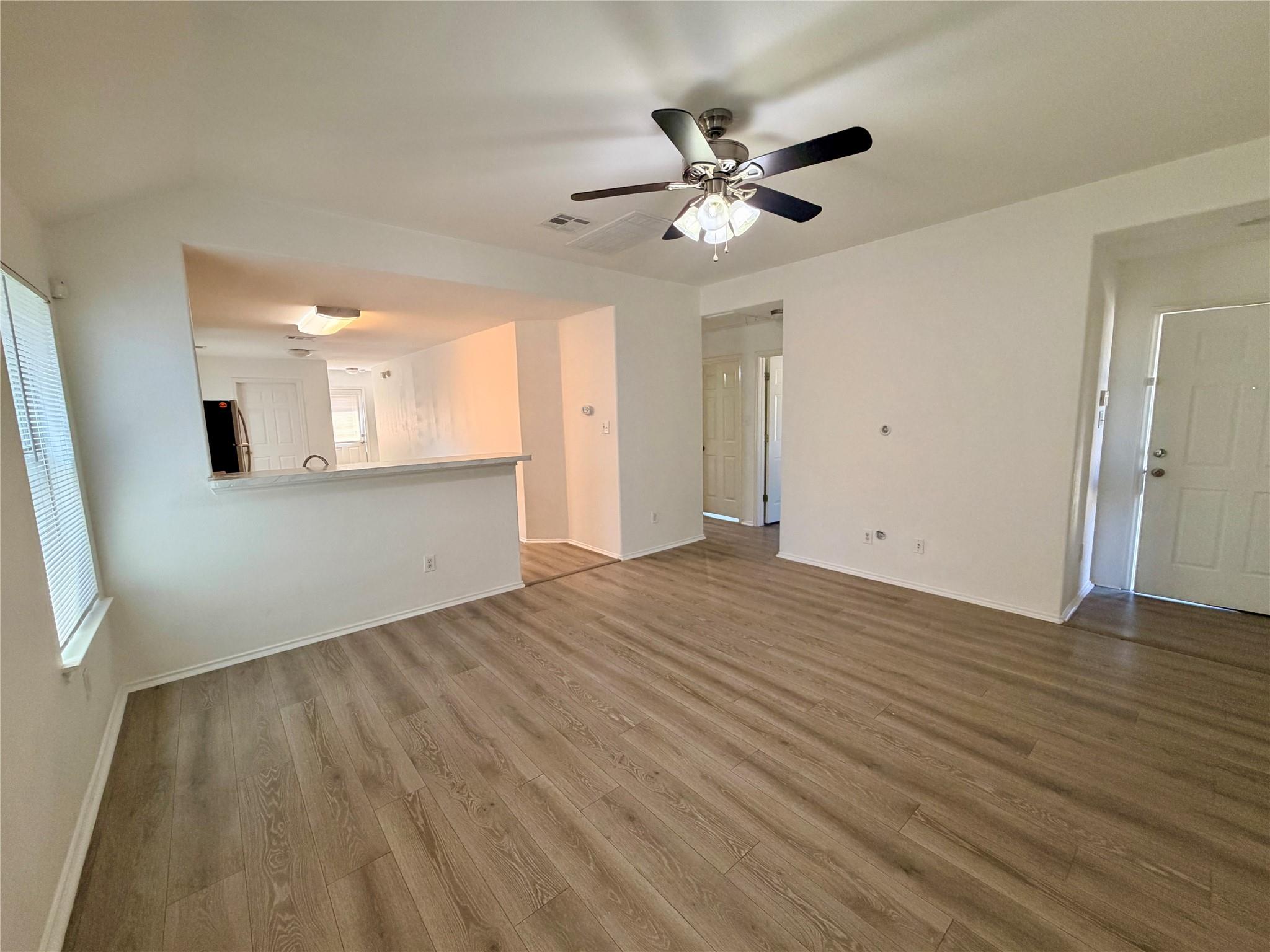 1148 Shadow Creek BLVD — photo 4