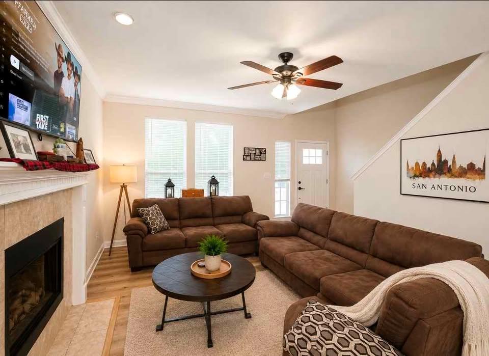 1716 Ramona CIR — photo 3