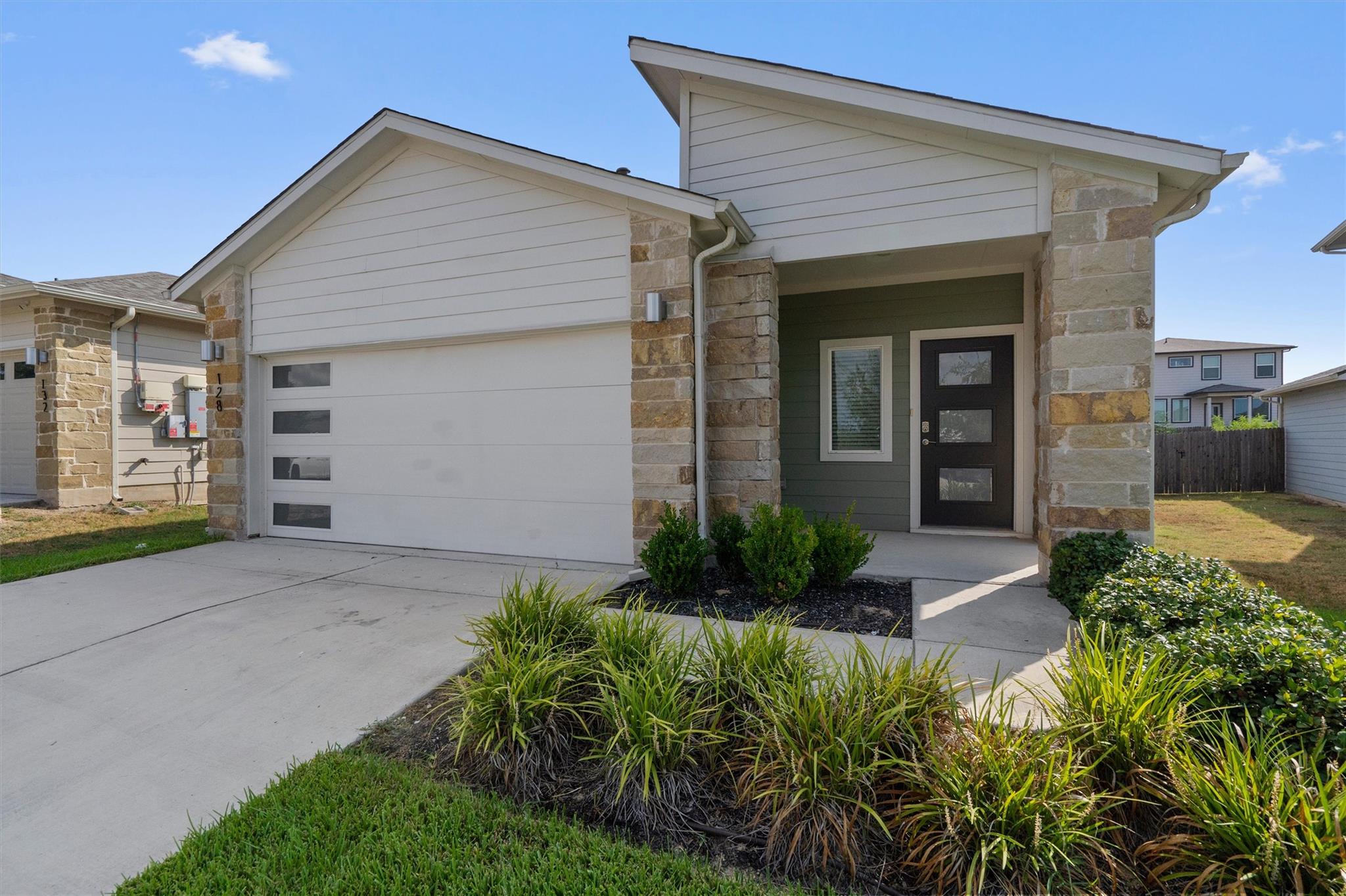 128 Scarborough WAY