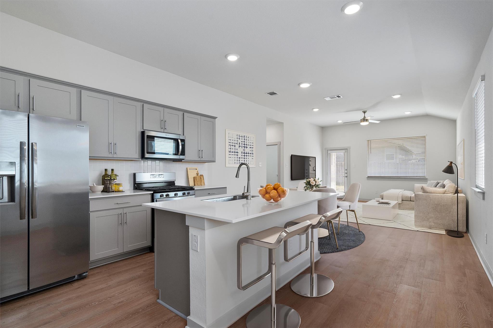 128 Scarborough WAY — photo 3
