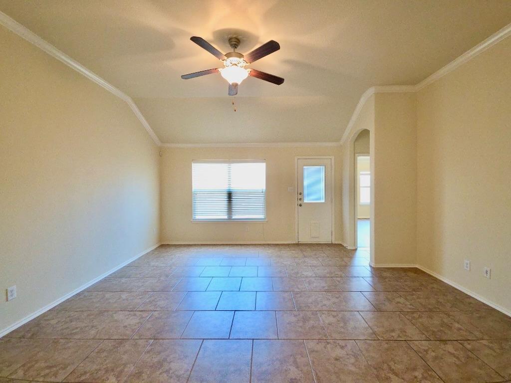 124 Jasper TRL — photo 5