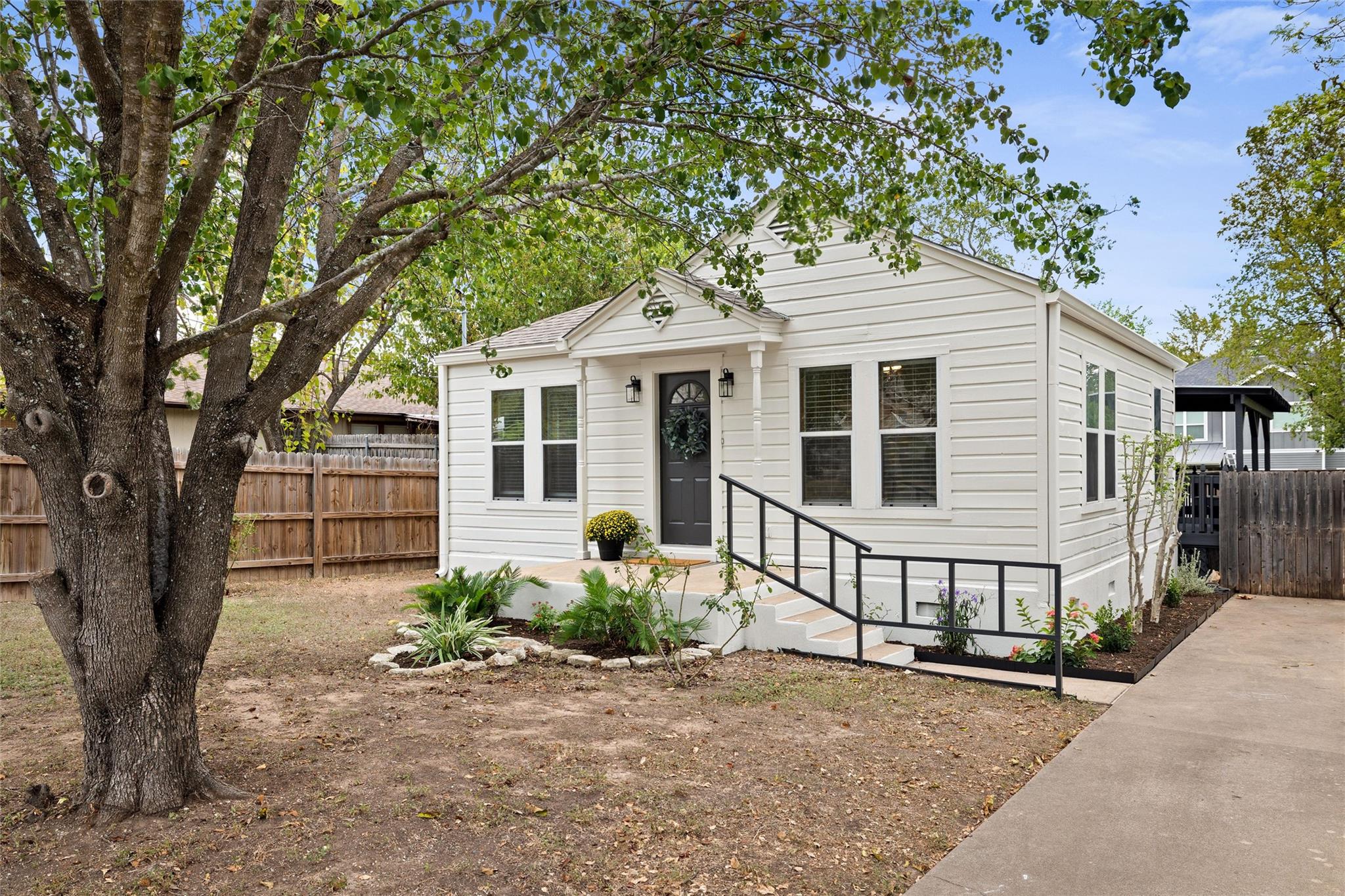 3306 Dalton ST — photo 3