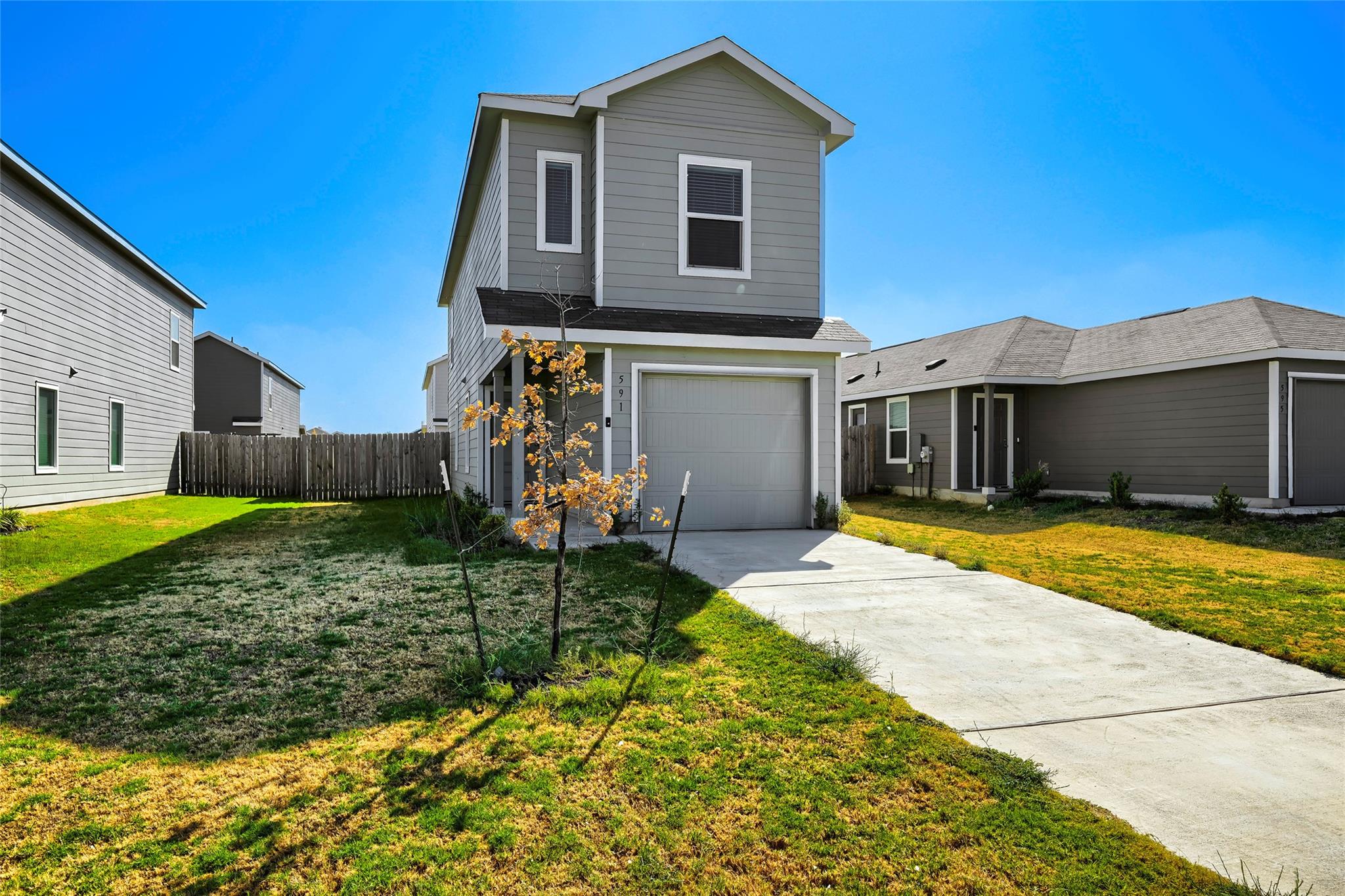 591 Commander Abbott DR