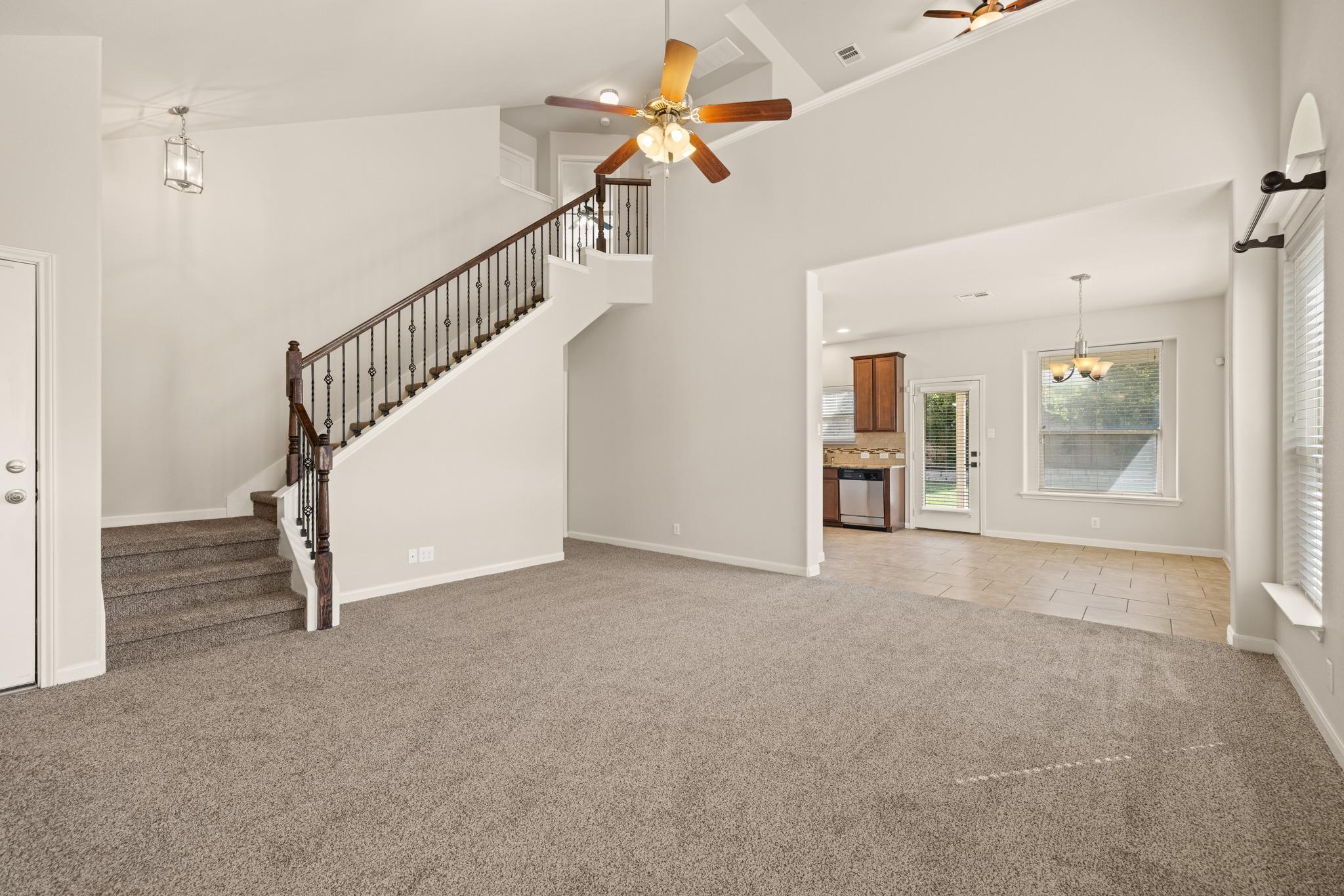 1103 Sunny Meadows LOOP — photo 4