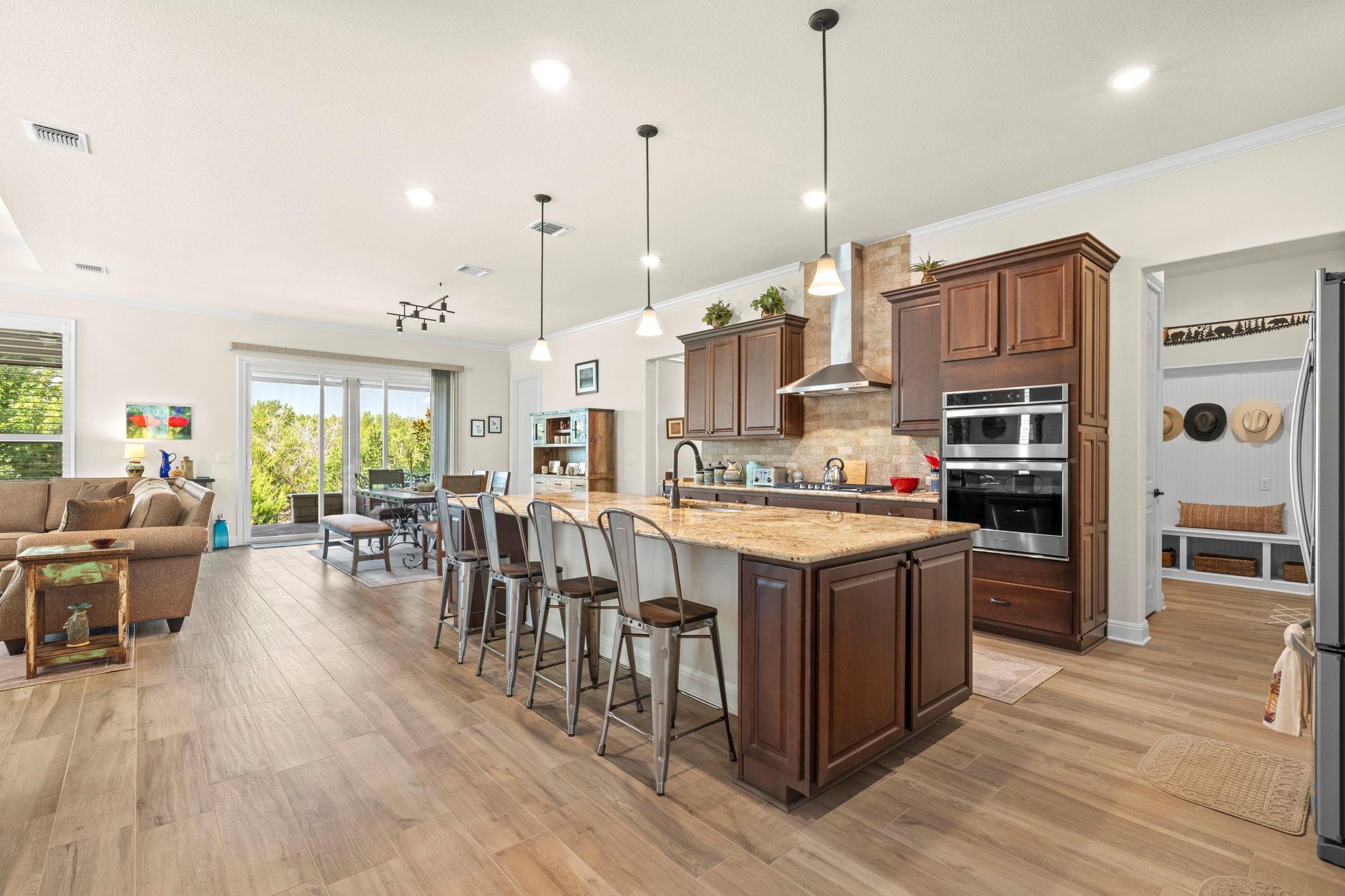 220 Iron Rail LN — photo 5
