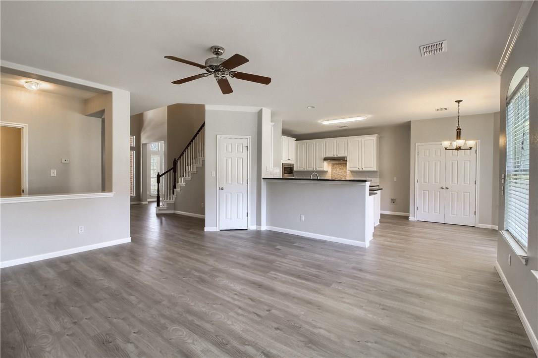 1009 Placid Creek CT — photo 4