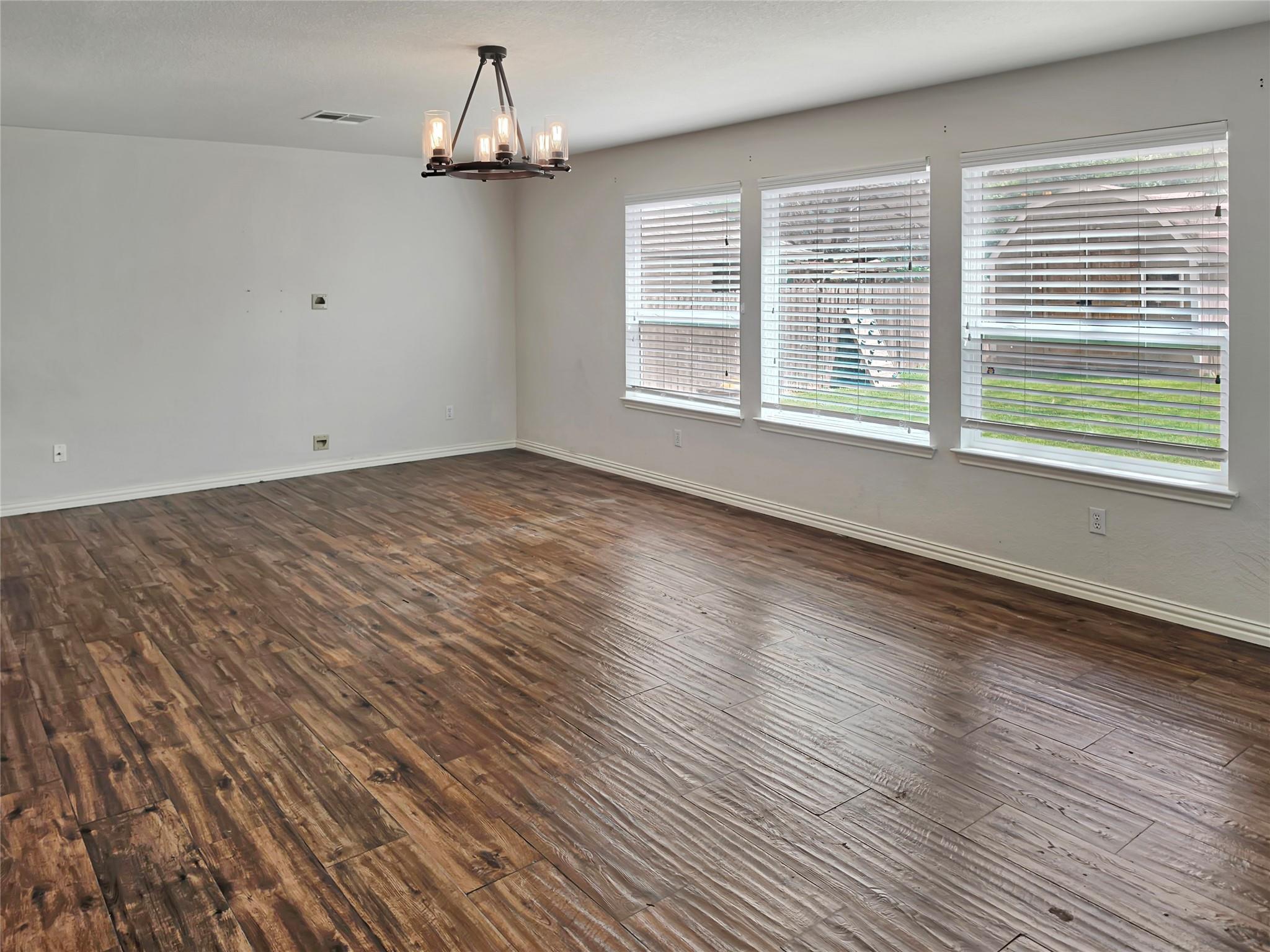 1411 Waldrop CV — photo 4