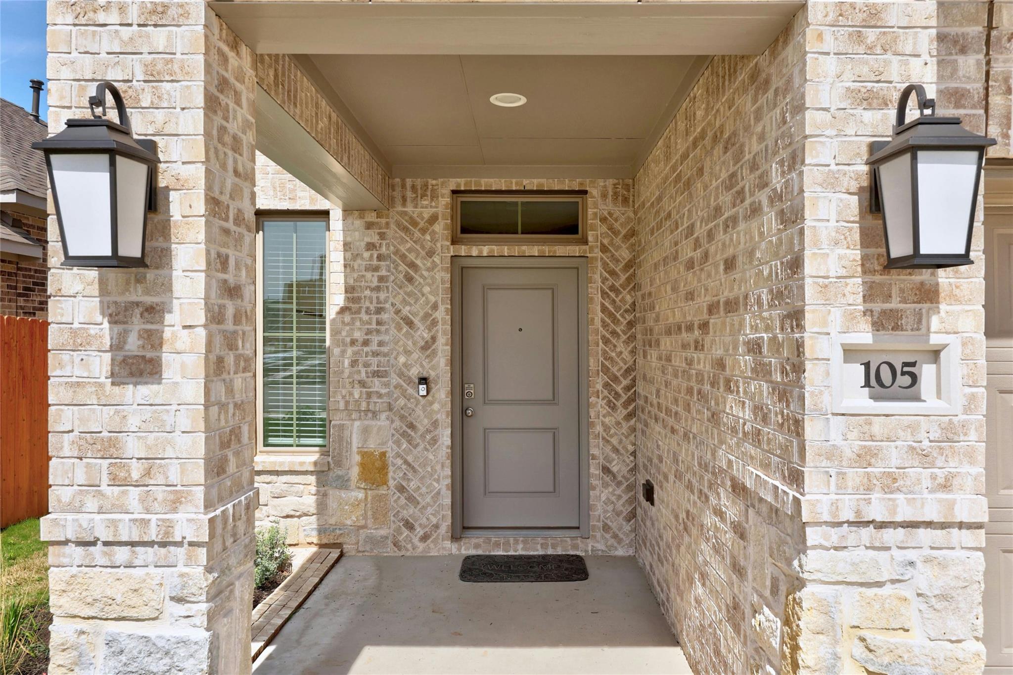 105 Danielson ST — photo 3