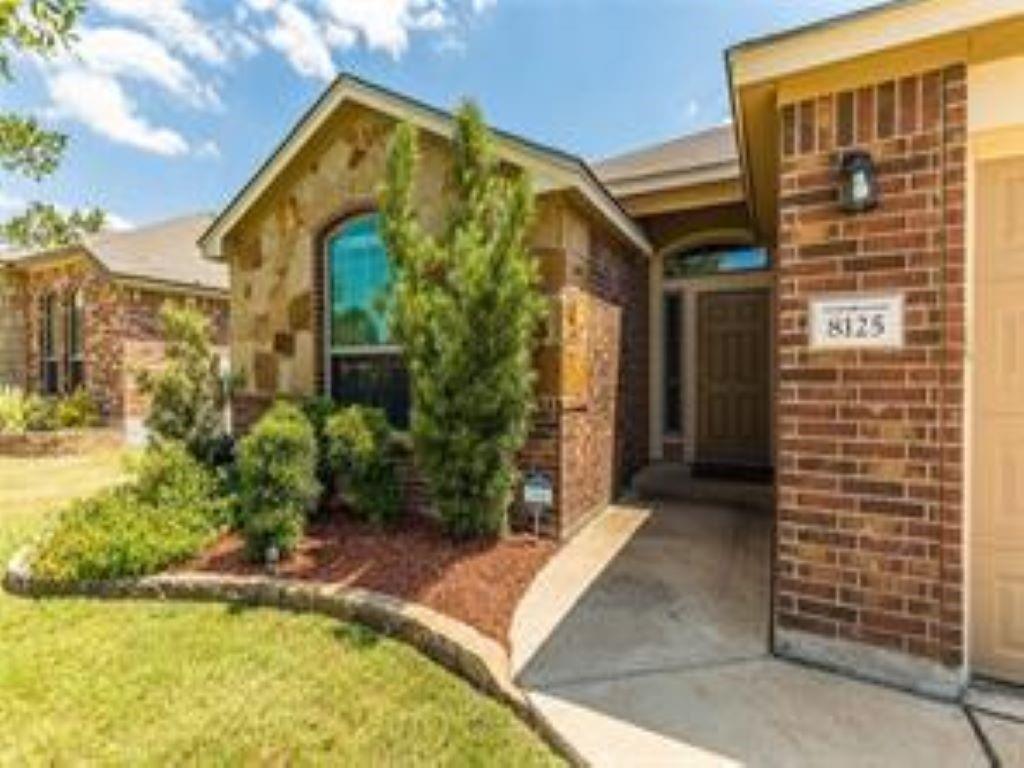 8125 Bridgepointe DR — photo 3