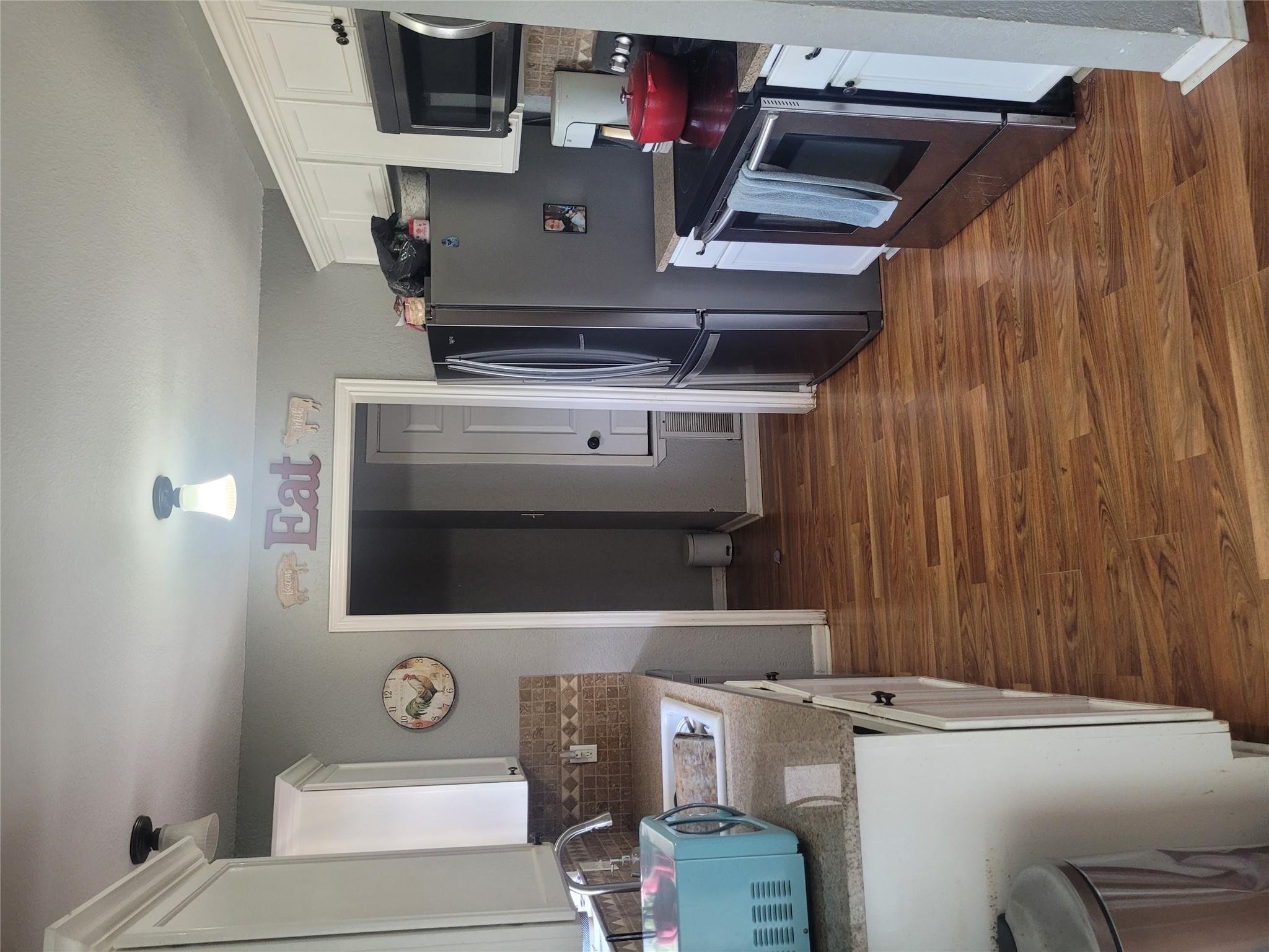 134 Whispering Pines DR — photo 3
