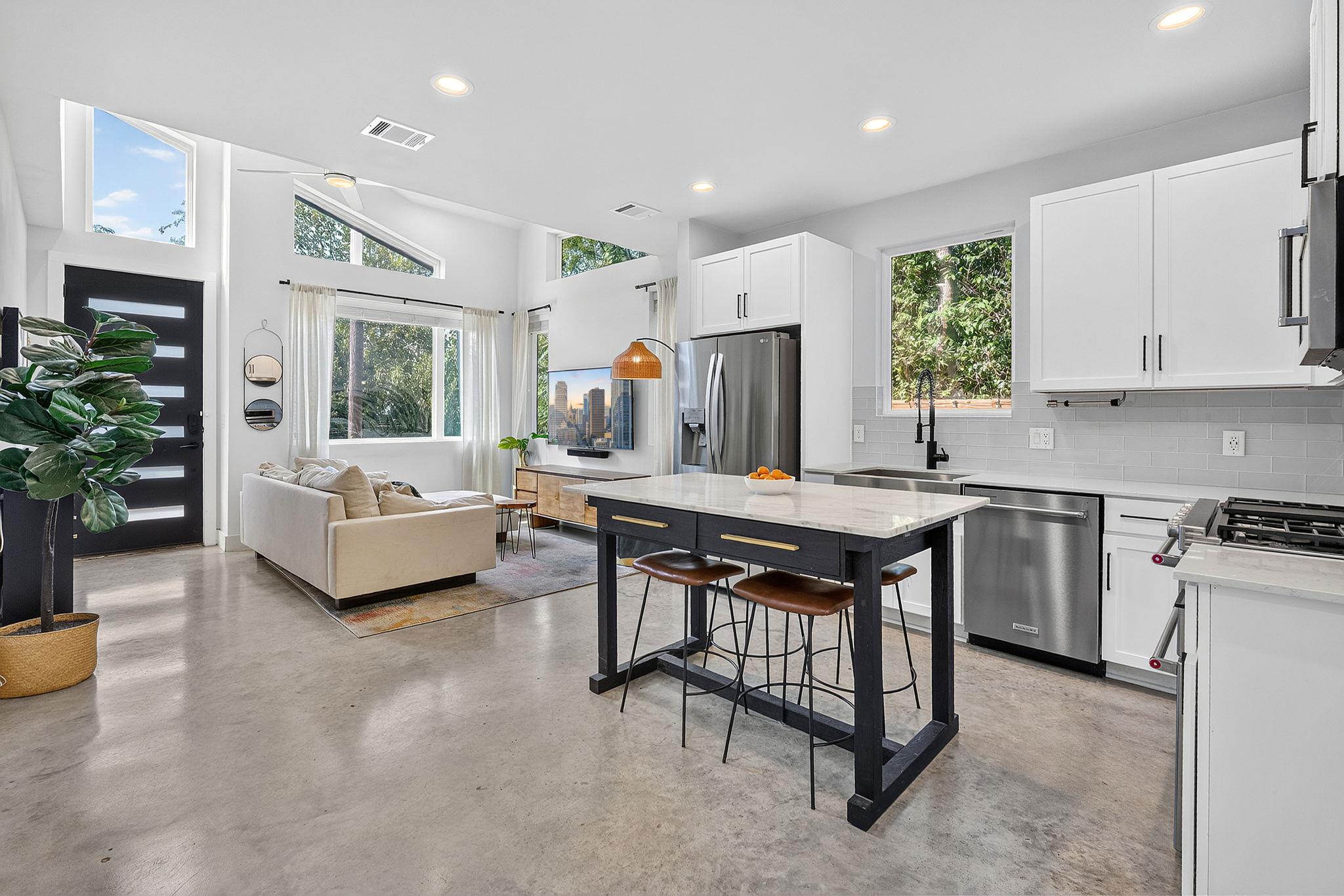1906 Salina ST #2 — photo 3