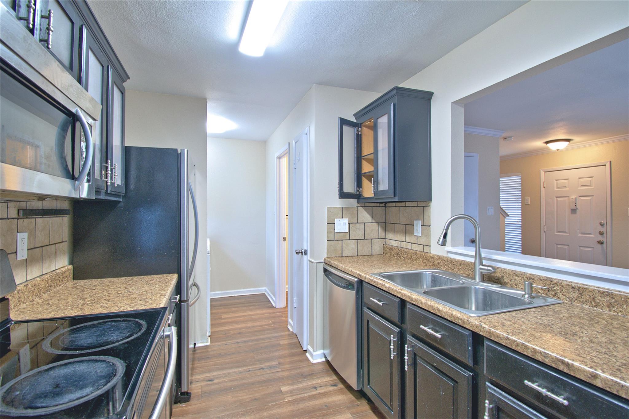 1015 Yager LN #151 — photo 5
