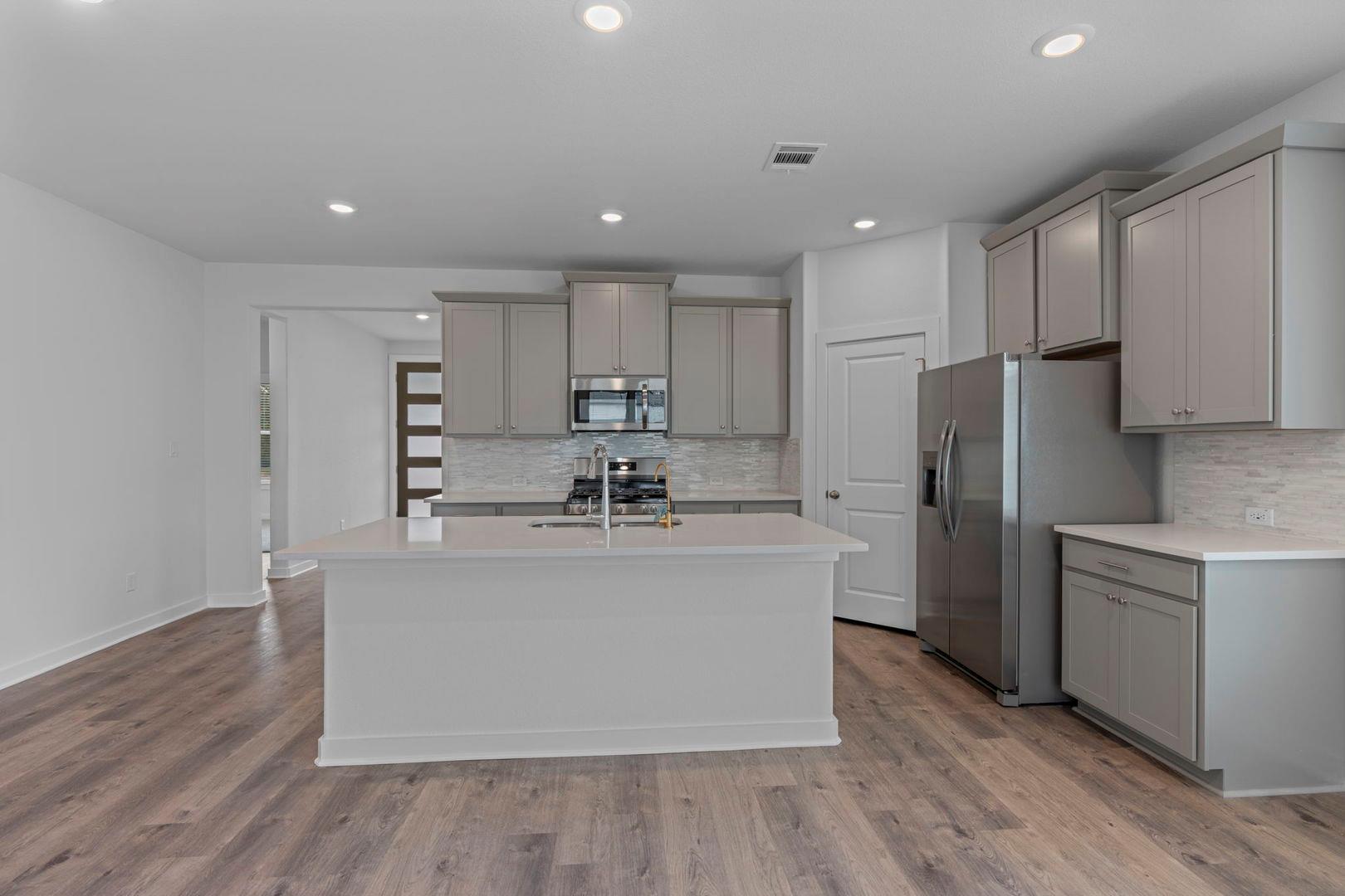 157 Adelton BLVD — photo 4