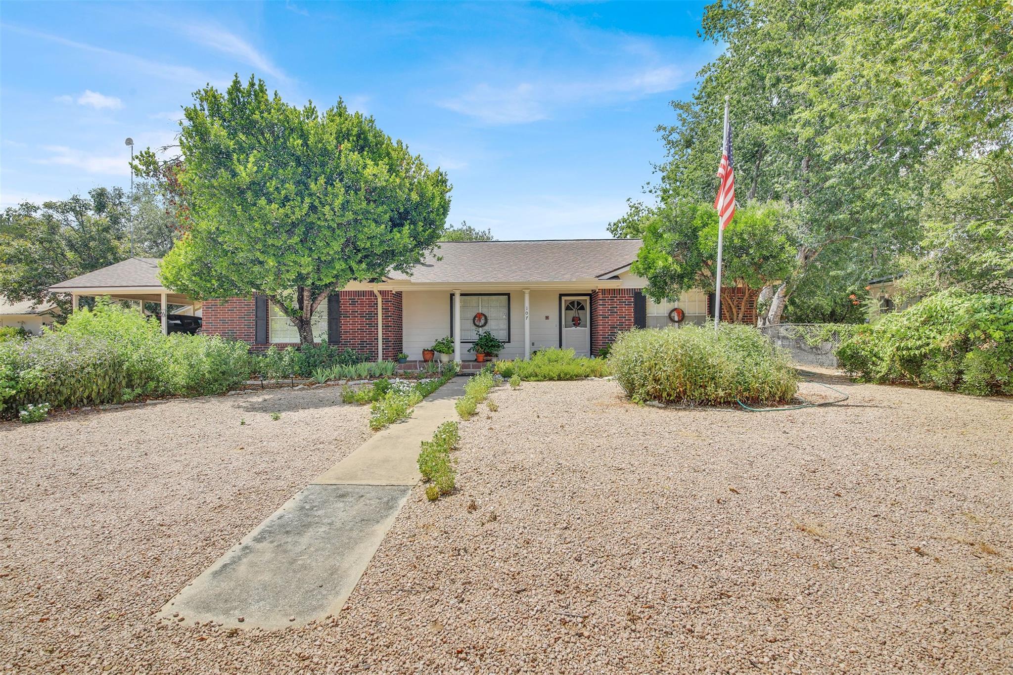 107 Taylor DR