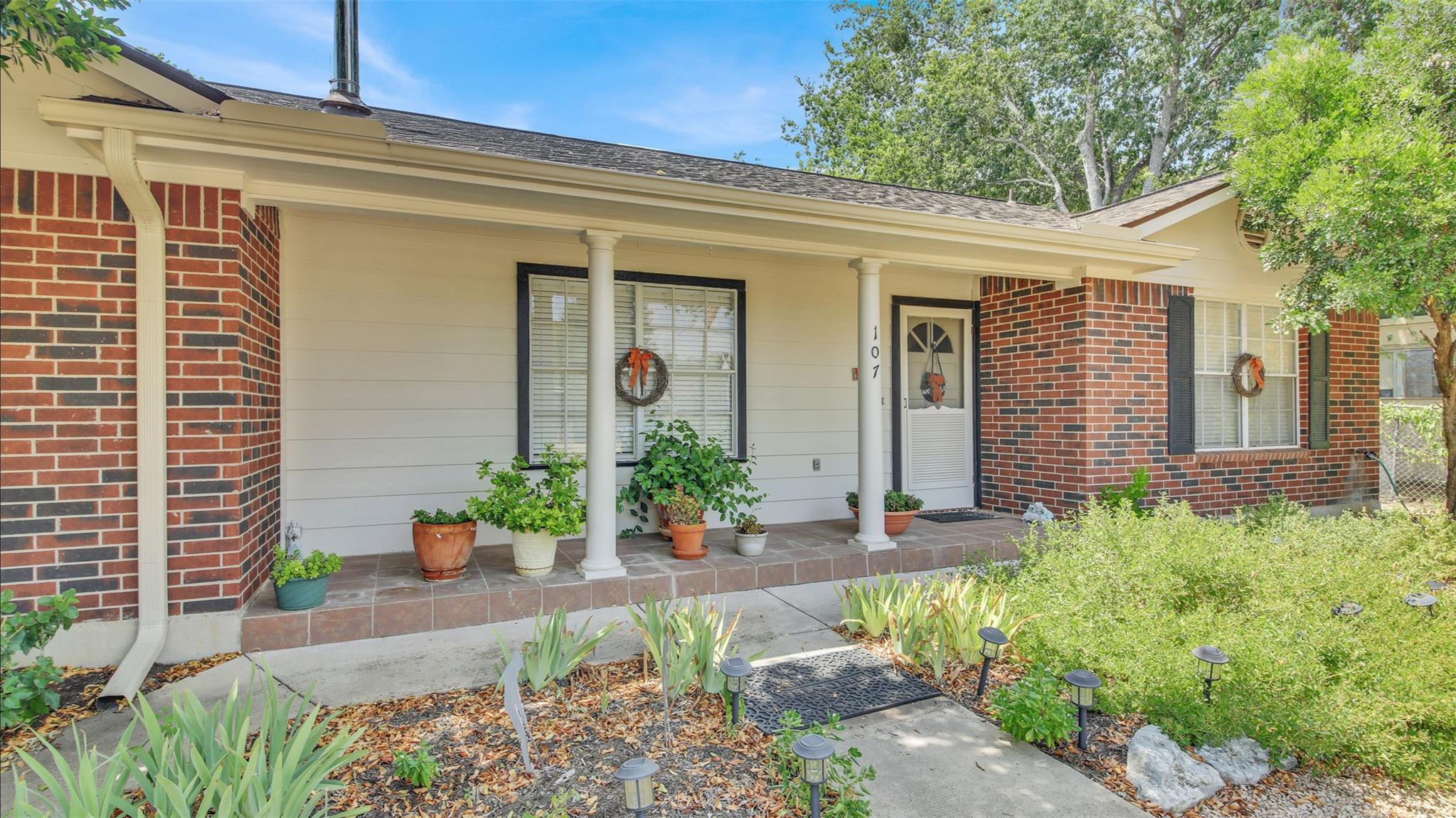107 Taylor DR — photo 4