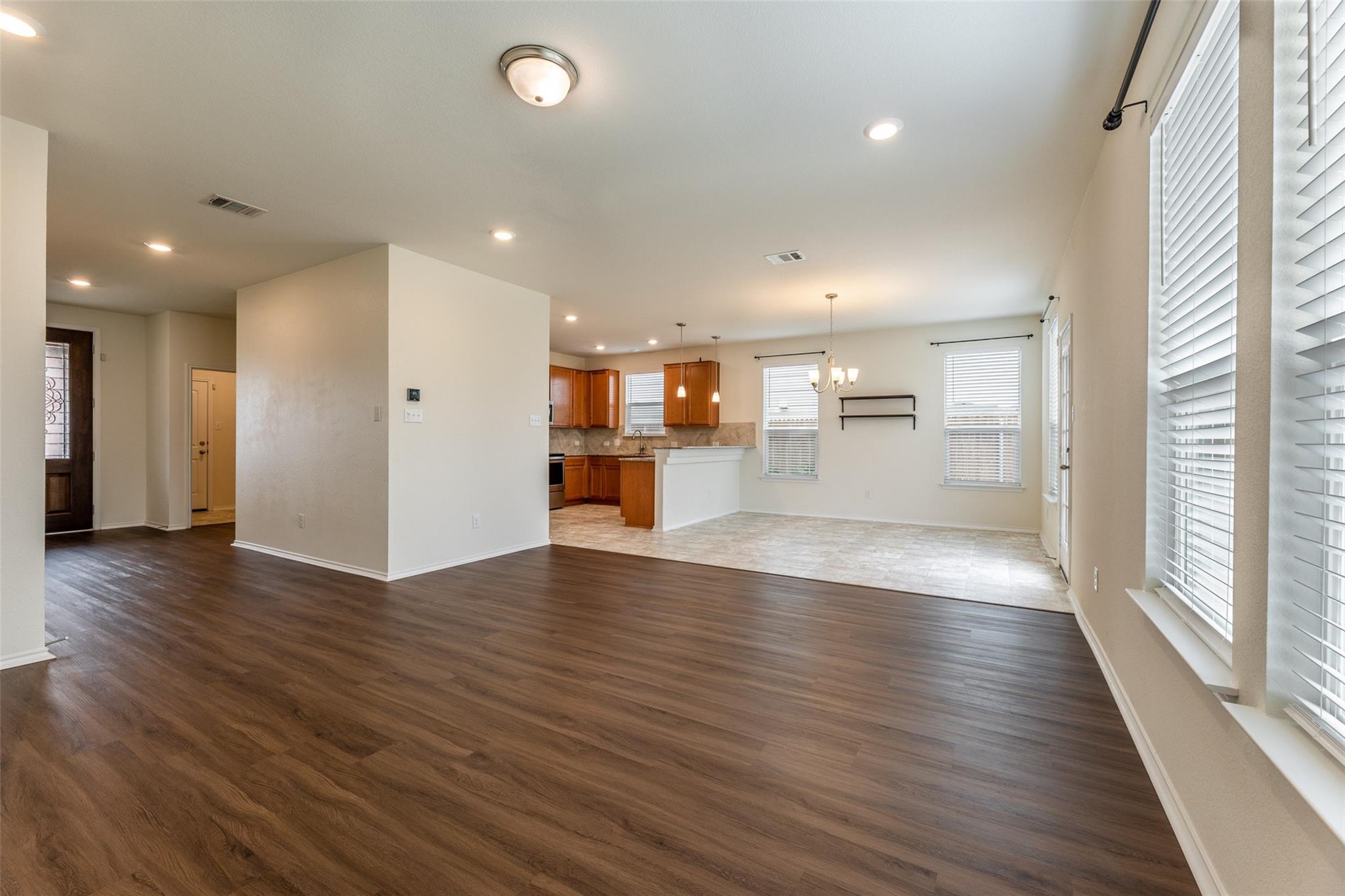 13709 Vigilance ST — photo 5
