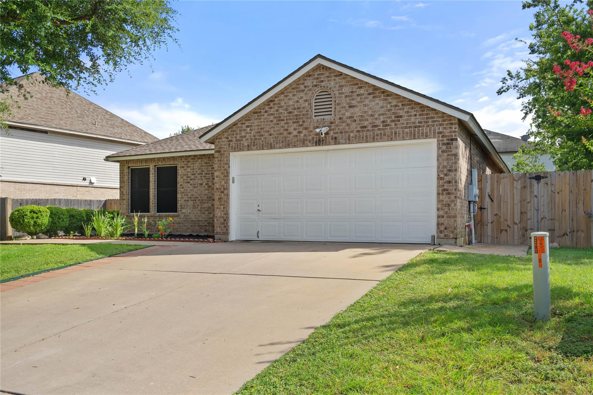 809 Betterman DR — photo 3
