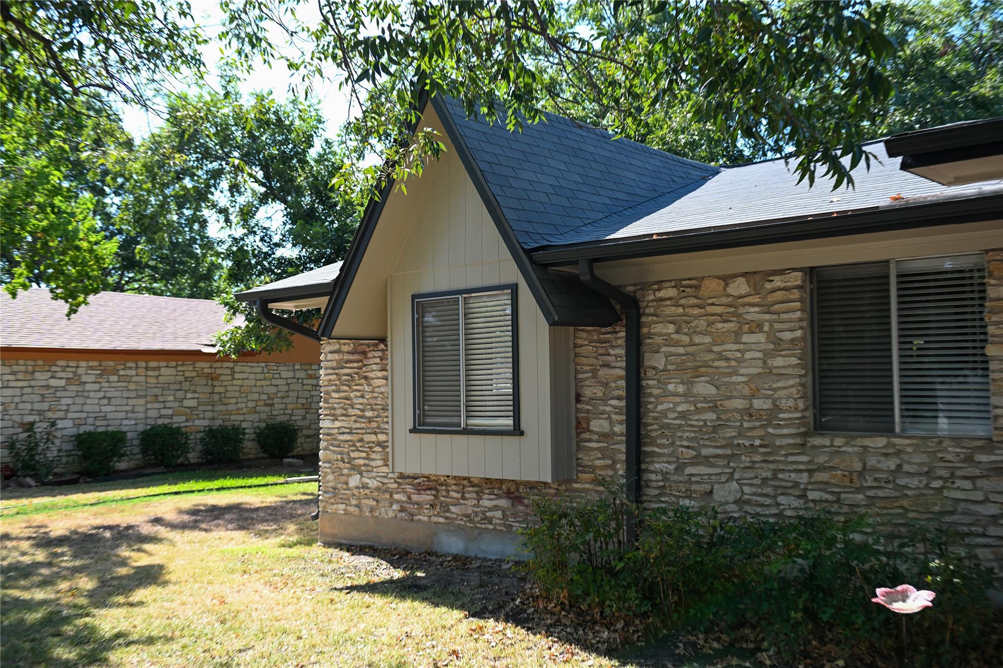 401 Dove Creek DR