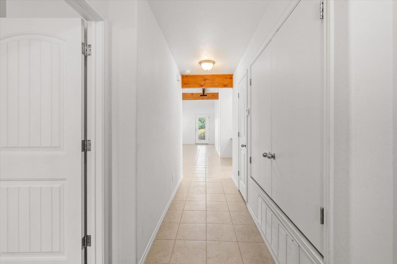 1405 Johnson ST — photo 5