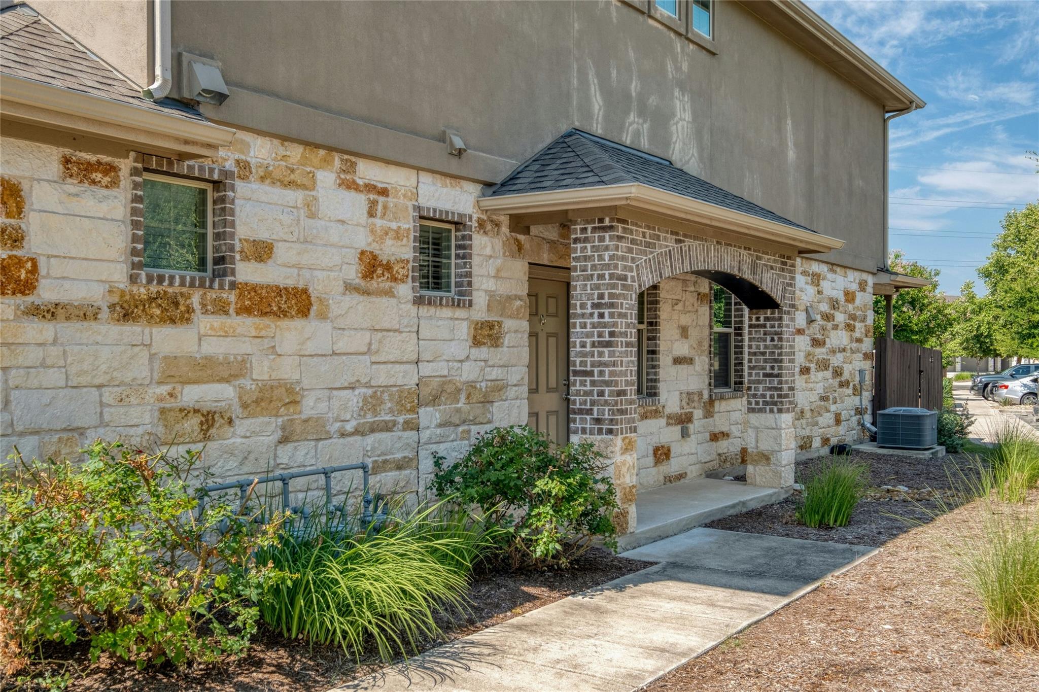 2880 Donnell DR #204 — photo 4