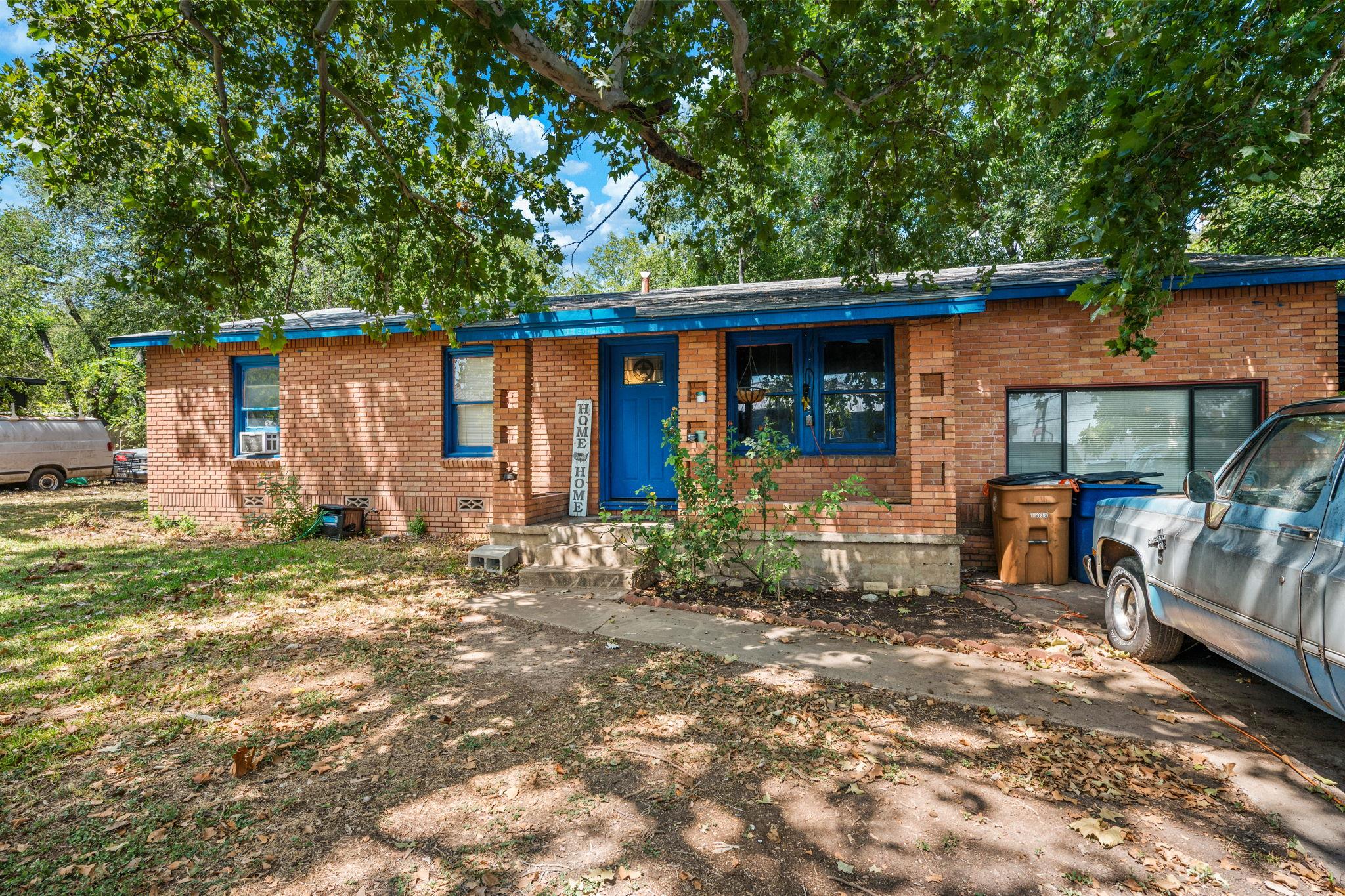 9106 Capitol DR — photo 3