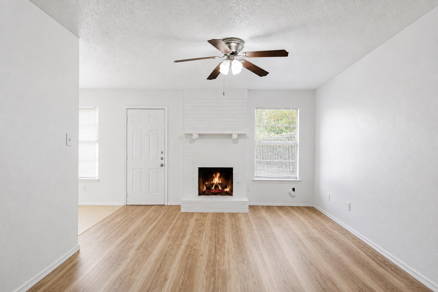 2412 Burleson CT #B — photo 3