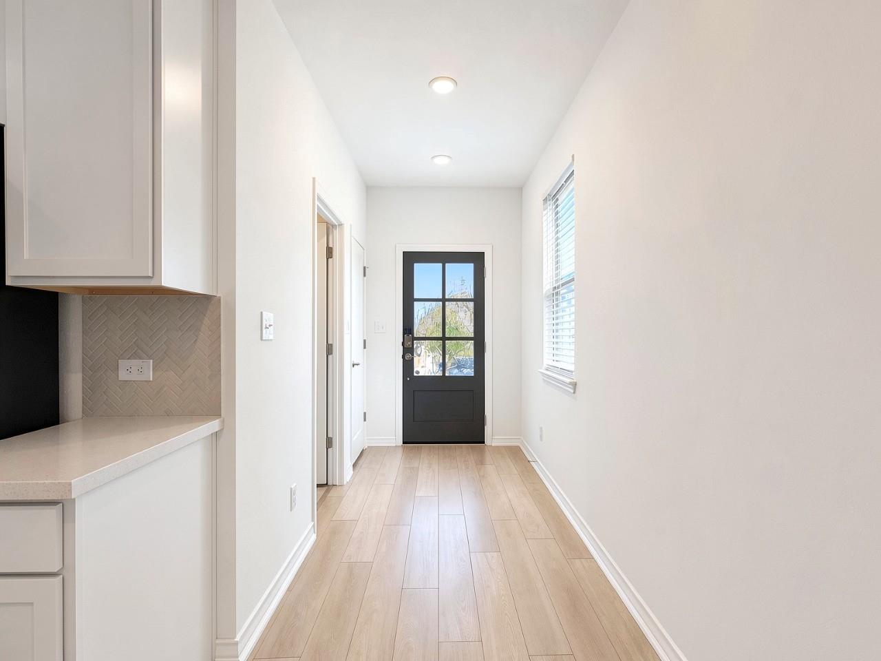 366 Papaya DR — photo 5