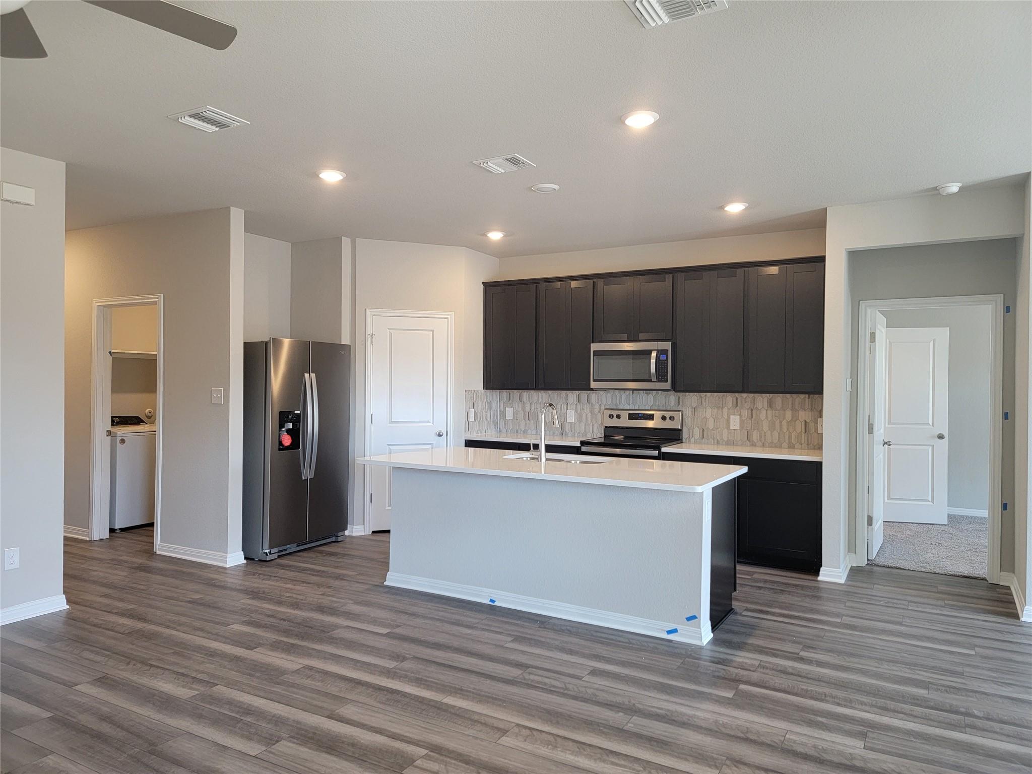 112 Capella WAY — photo 3