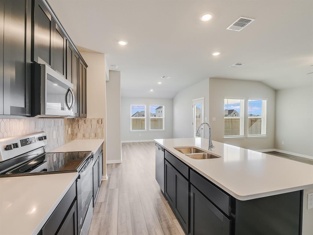 112 Capella WAY — photo 4