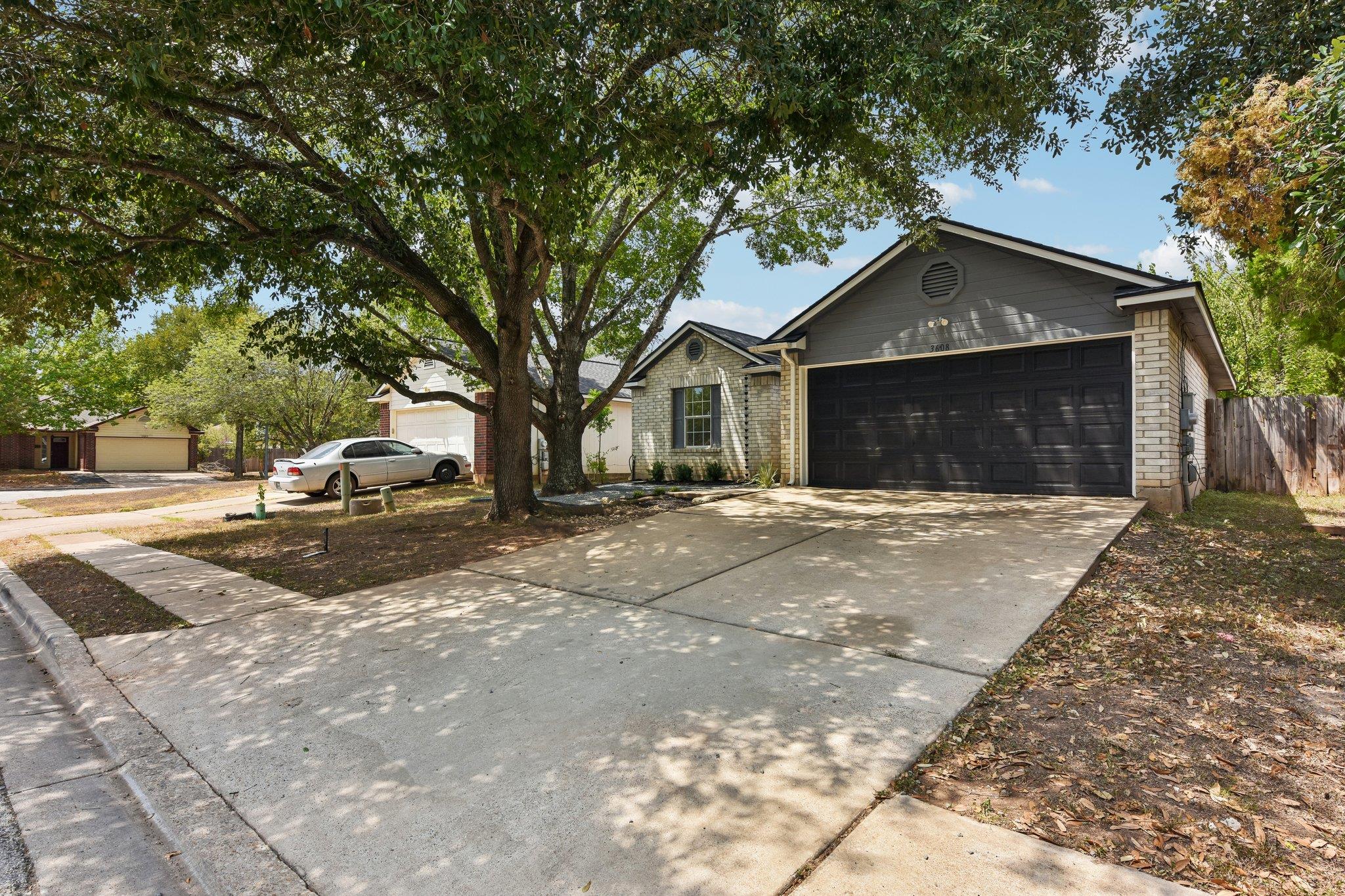 3608 DENEHOE CV — photo 3