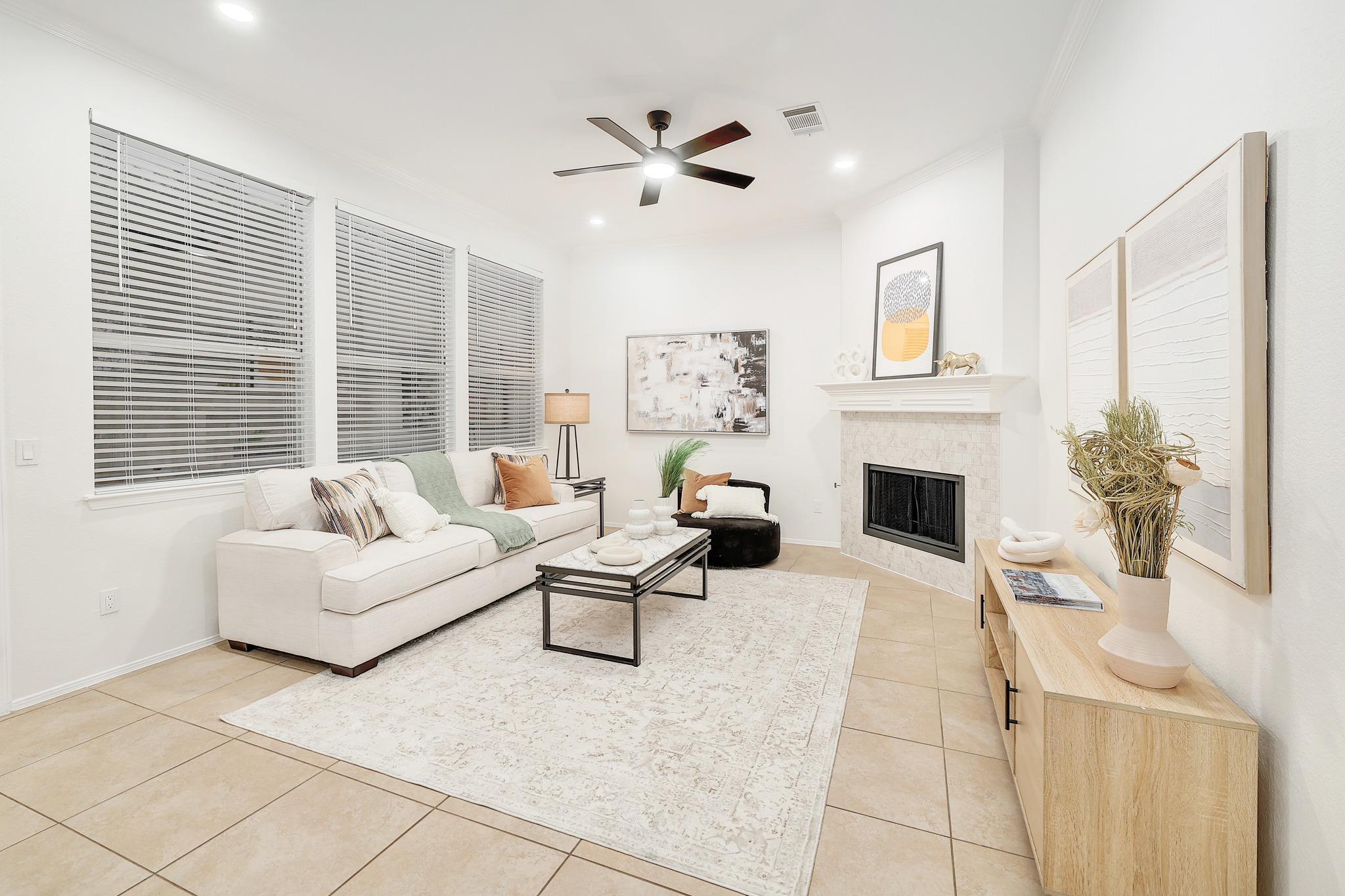 10810 Pinkney LN — photo 3