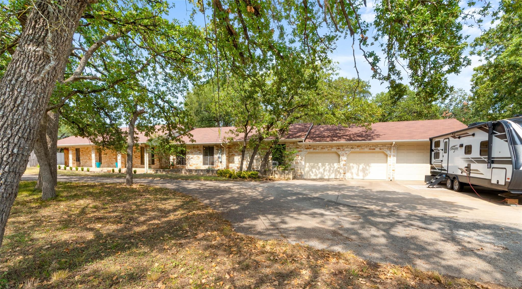 312 Southcross RD — photo 4