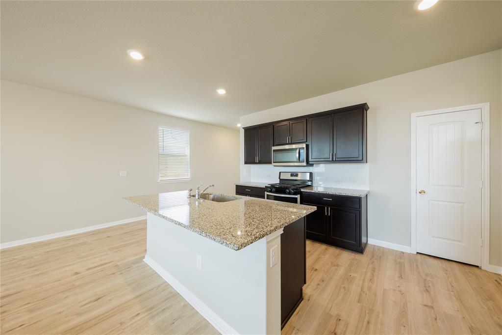 521 Otto Ave — photo 5