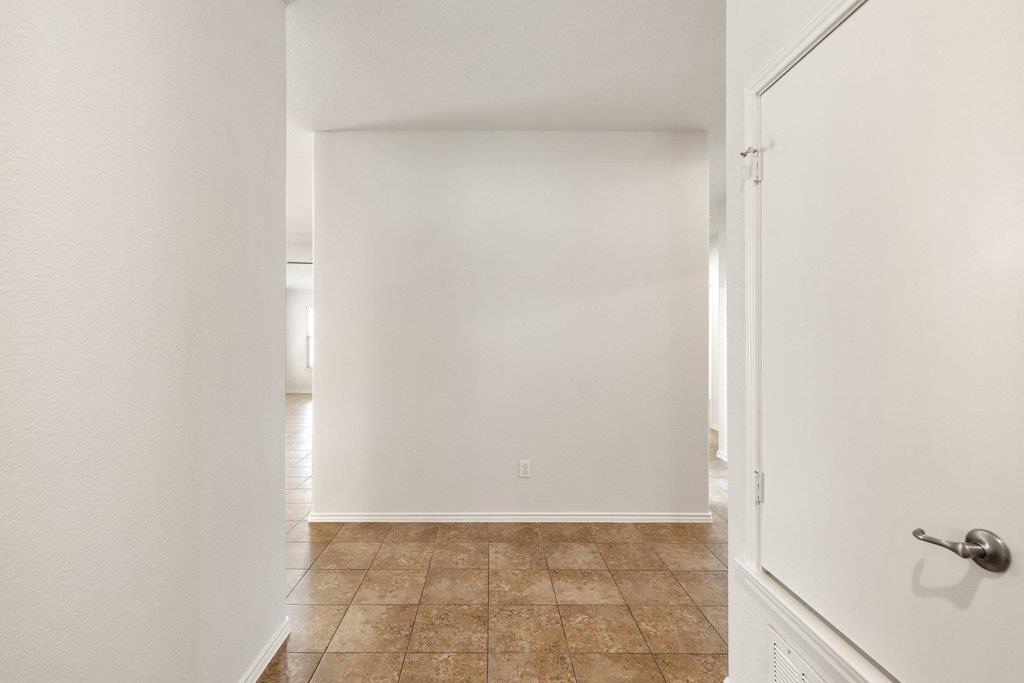 2212 Christoff LOOP — photo 5