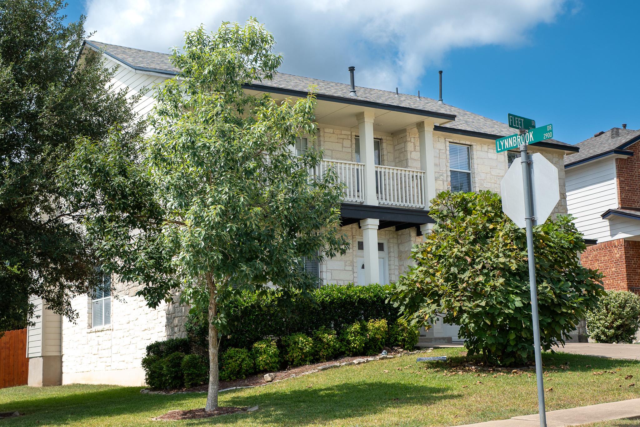 2901 FLEET DR — photo 3