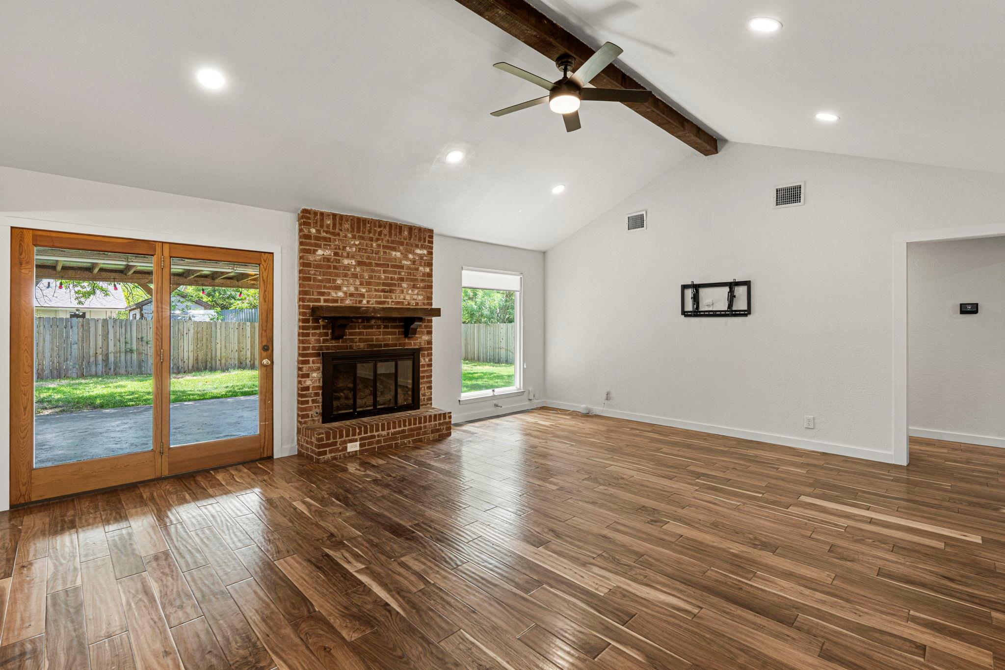10603 Parkfield DR — photo 3