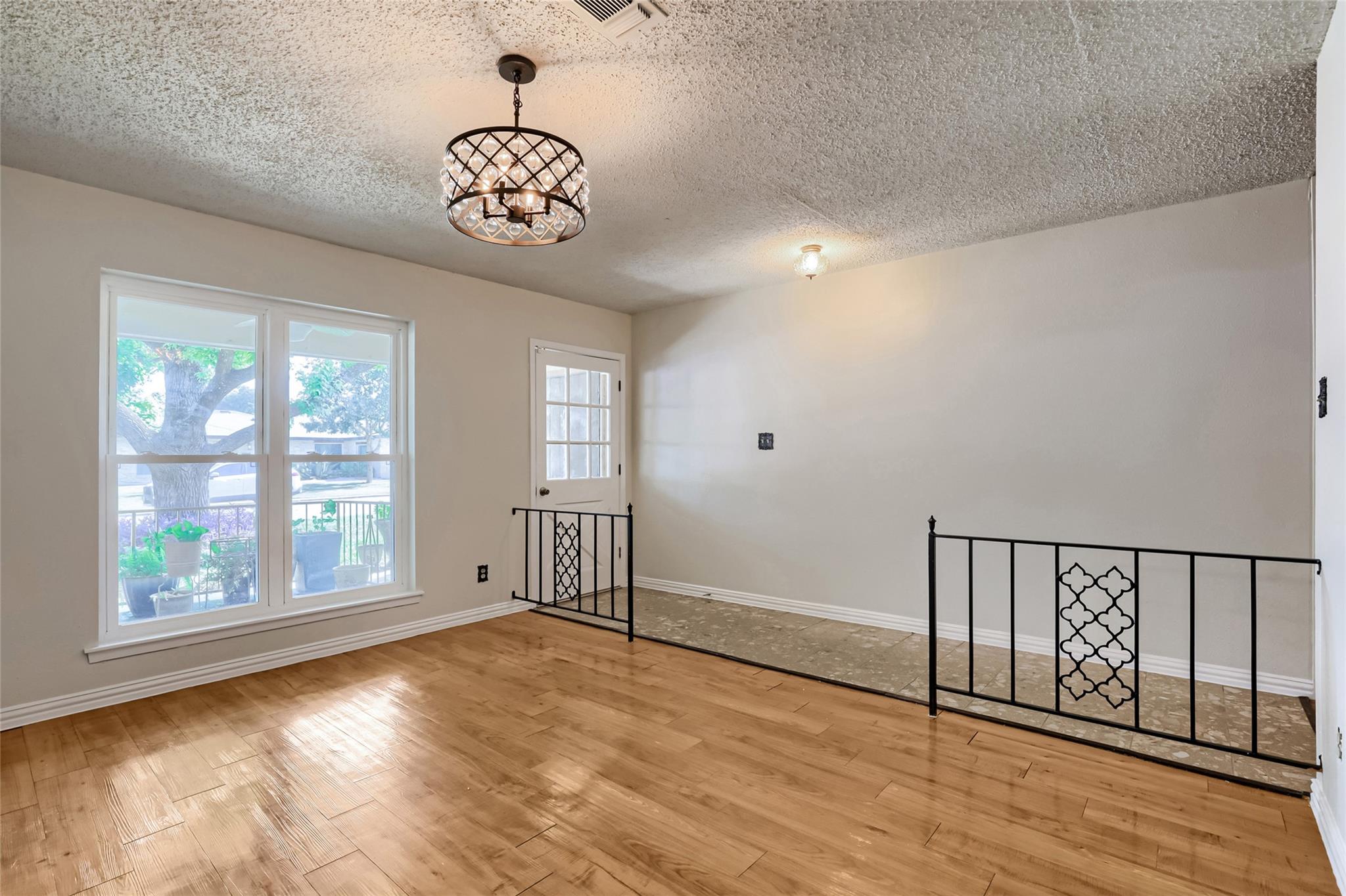 3017 Val DR — photo 3