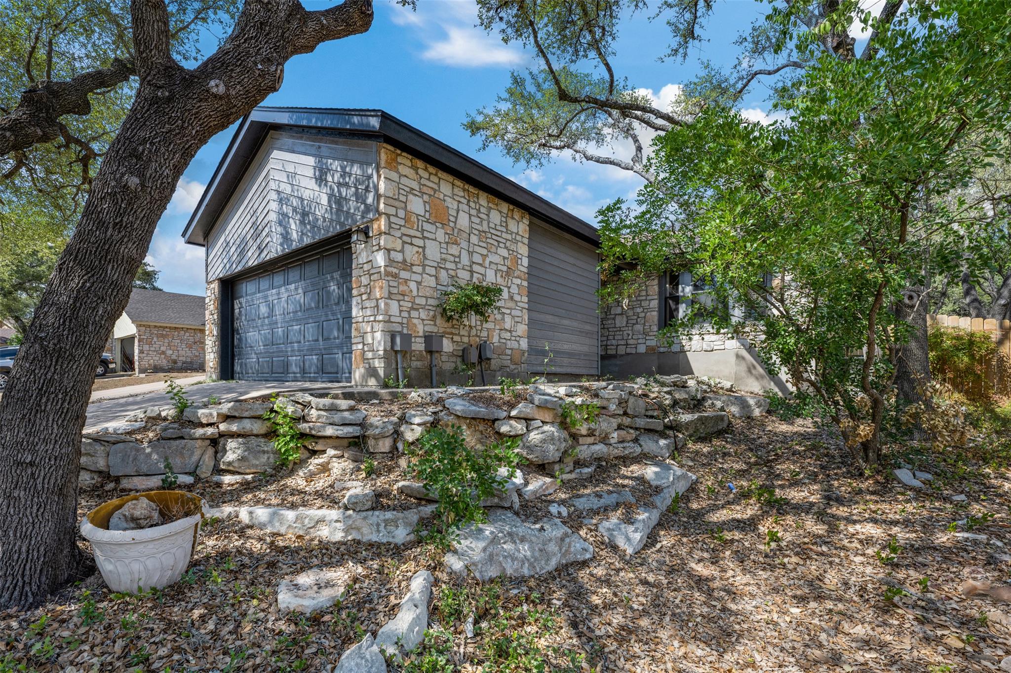 253 Mooring CIR #B — photo 3