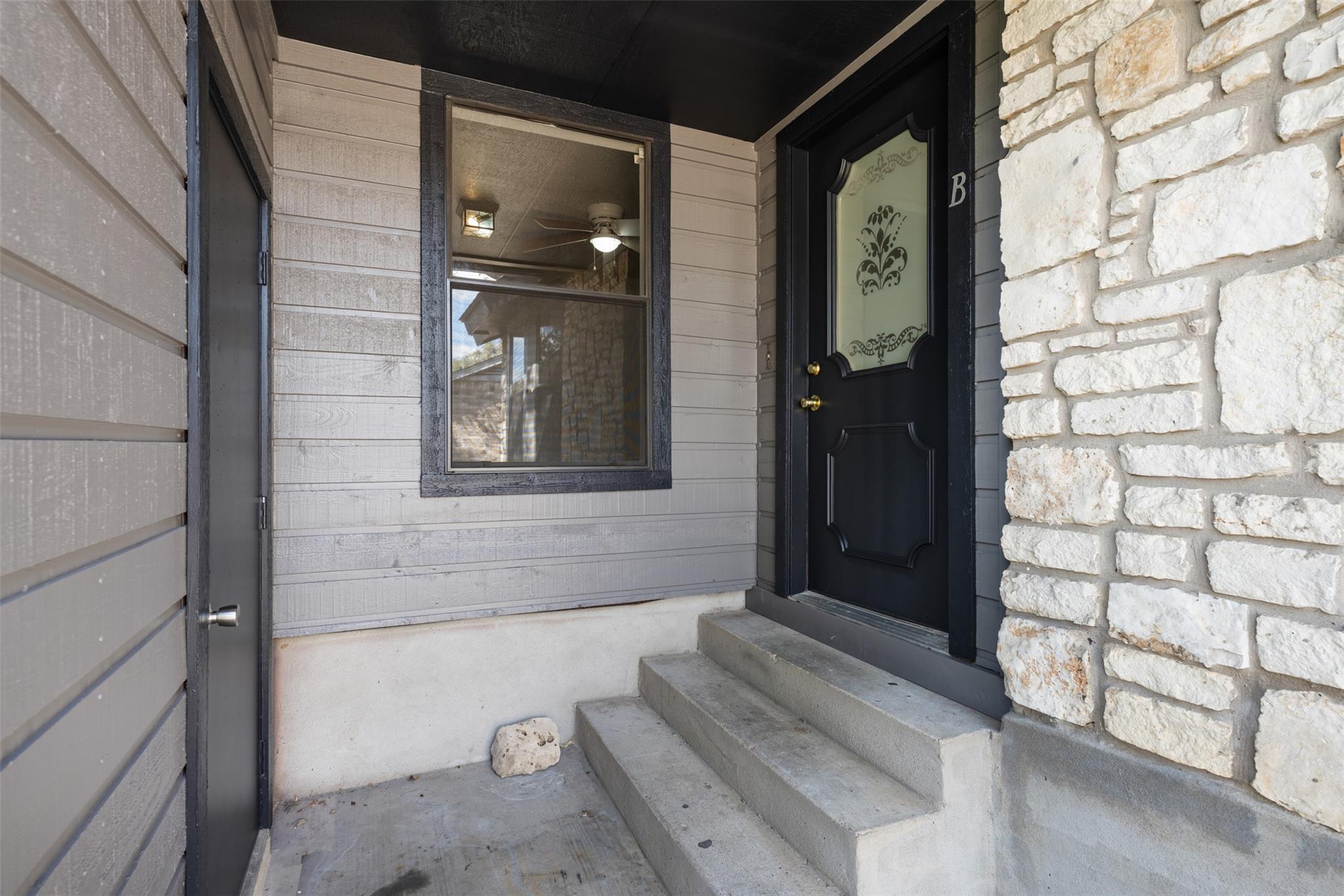 253 Mooring CIR #B — photo 4