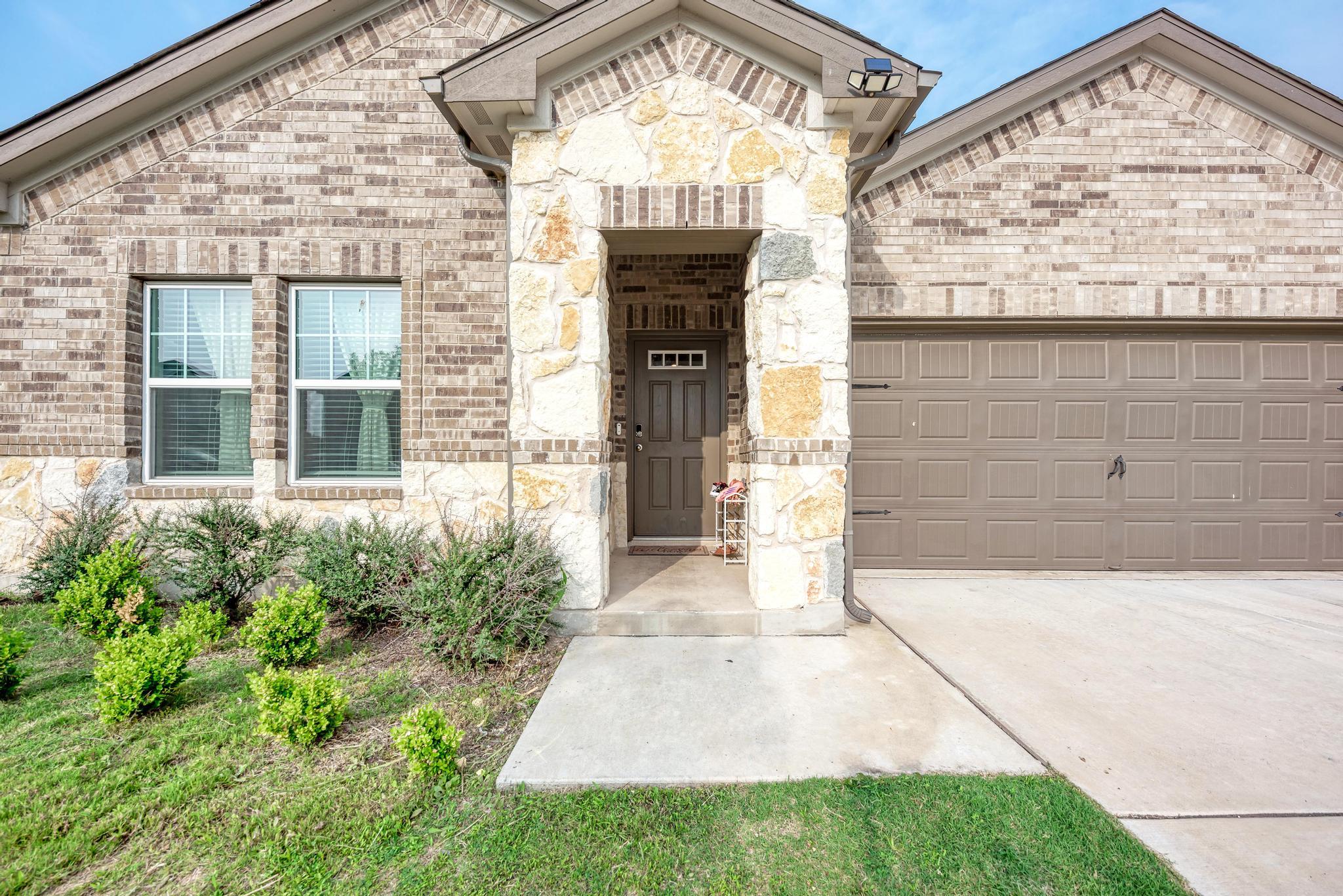 305 Windy Reed RD — photo 3