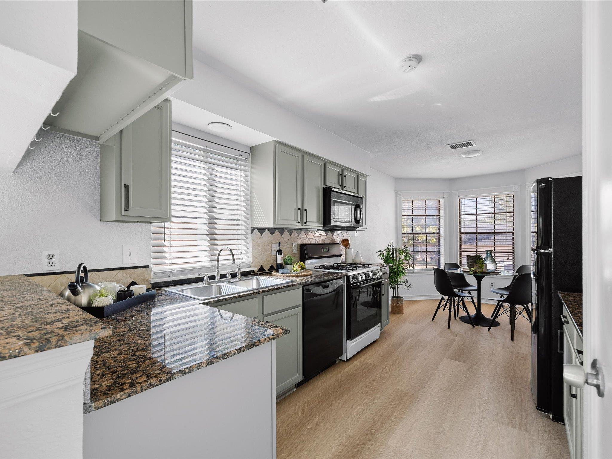 14305 Terisu LN — photo 3