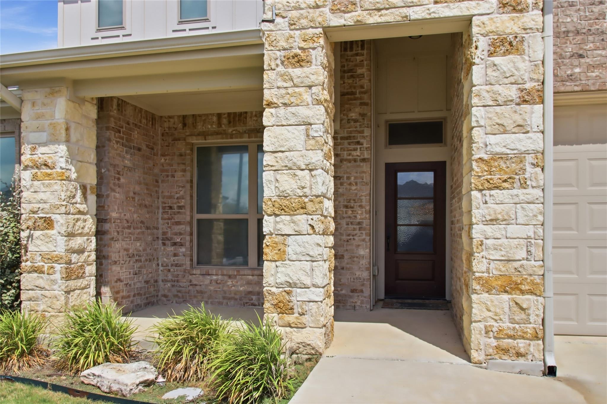 521 Seabiscuit DR — photo 3