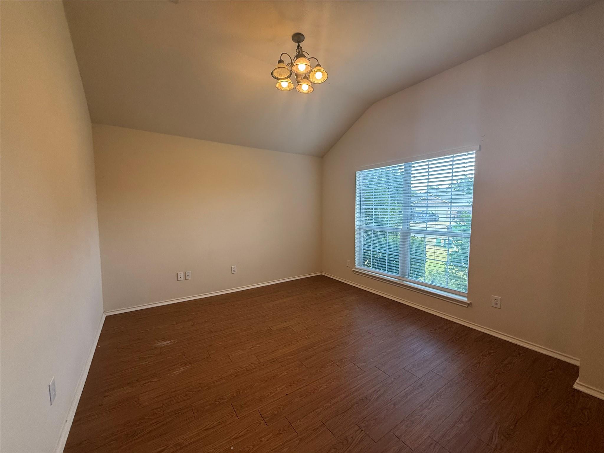 1341 Rainbow Parke DR — photo 3