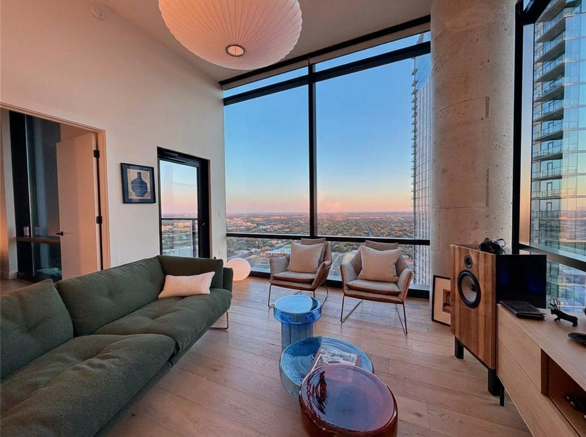 70 Rainey ST #2203 — photo 3
